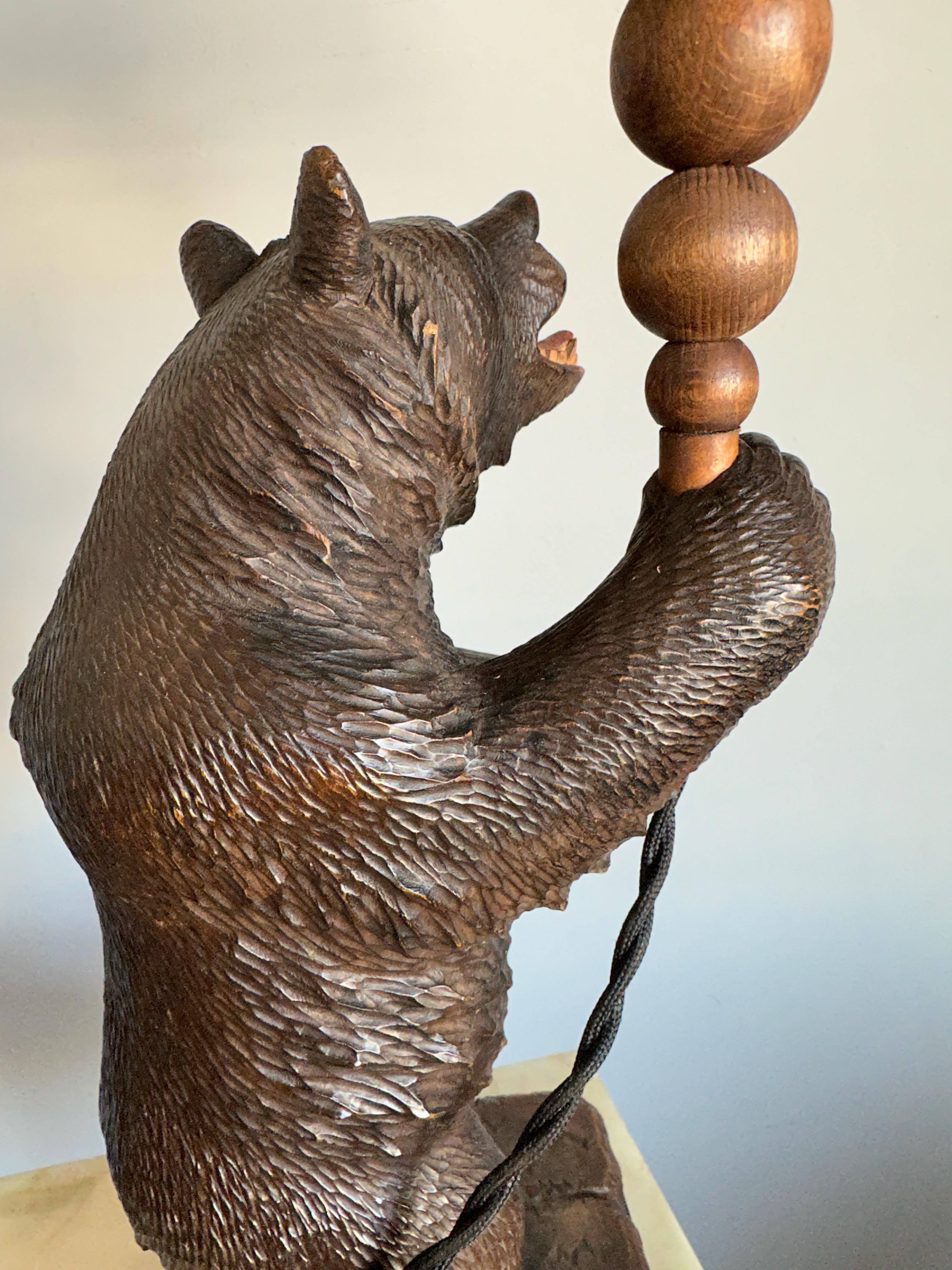 Antique Carved Wooden Black Forest Standing Bear Sculpture Table / Desk Lamp For Sale 3