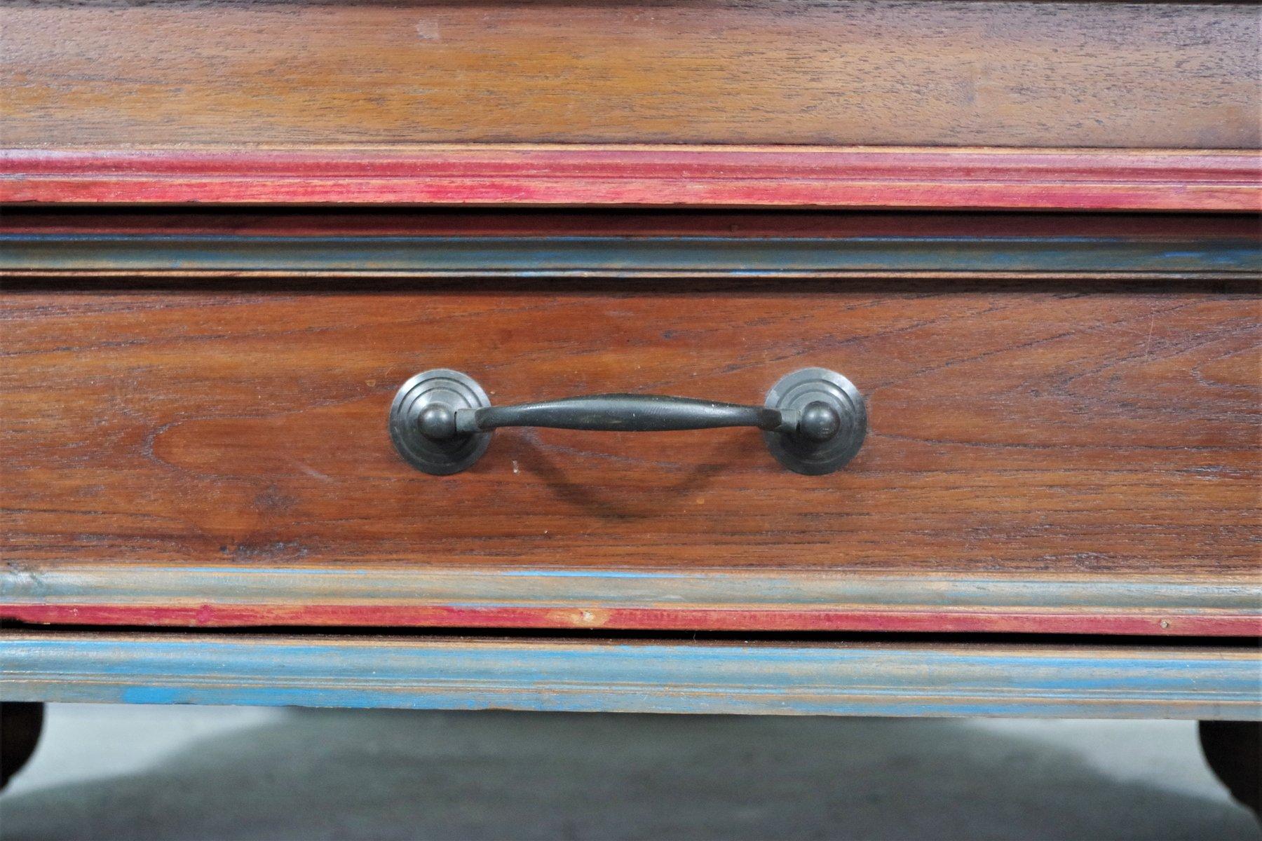 Vitrine ancienne en bois sculpté à la main - Ornée et colorée en vente 9