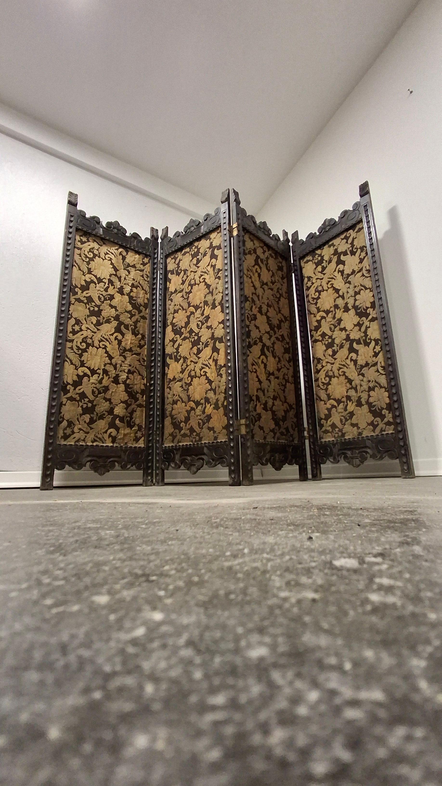 Séparateur de pièce antique en bois sculpté à la main en vente 2