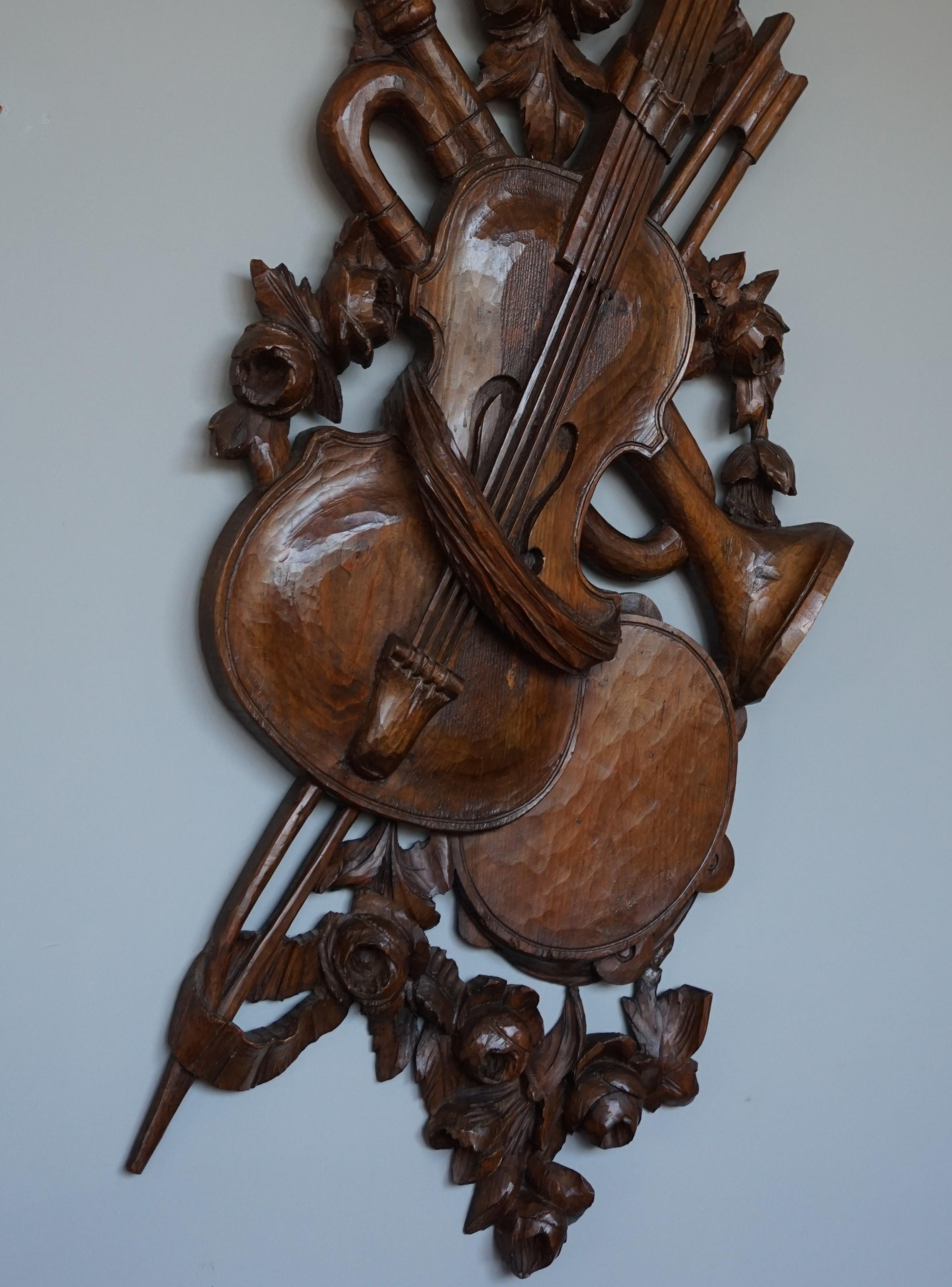 Antique Hand Carved Wooden Violin / Fiddle, Trumpet & Tambourine Wall Sculpture 9