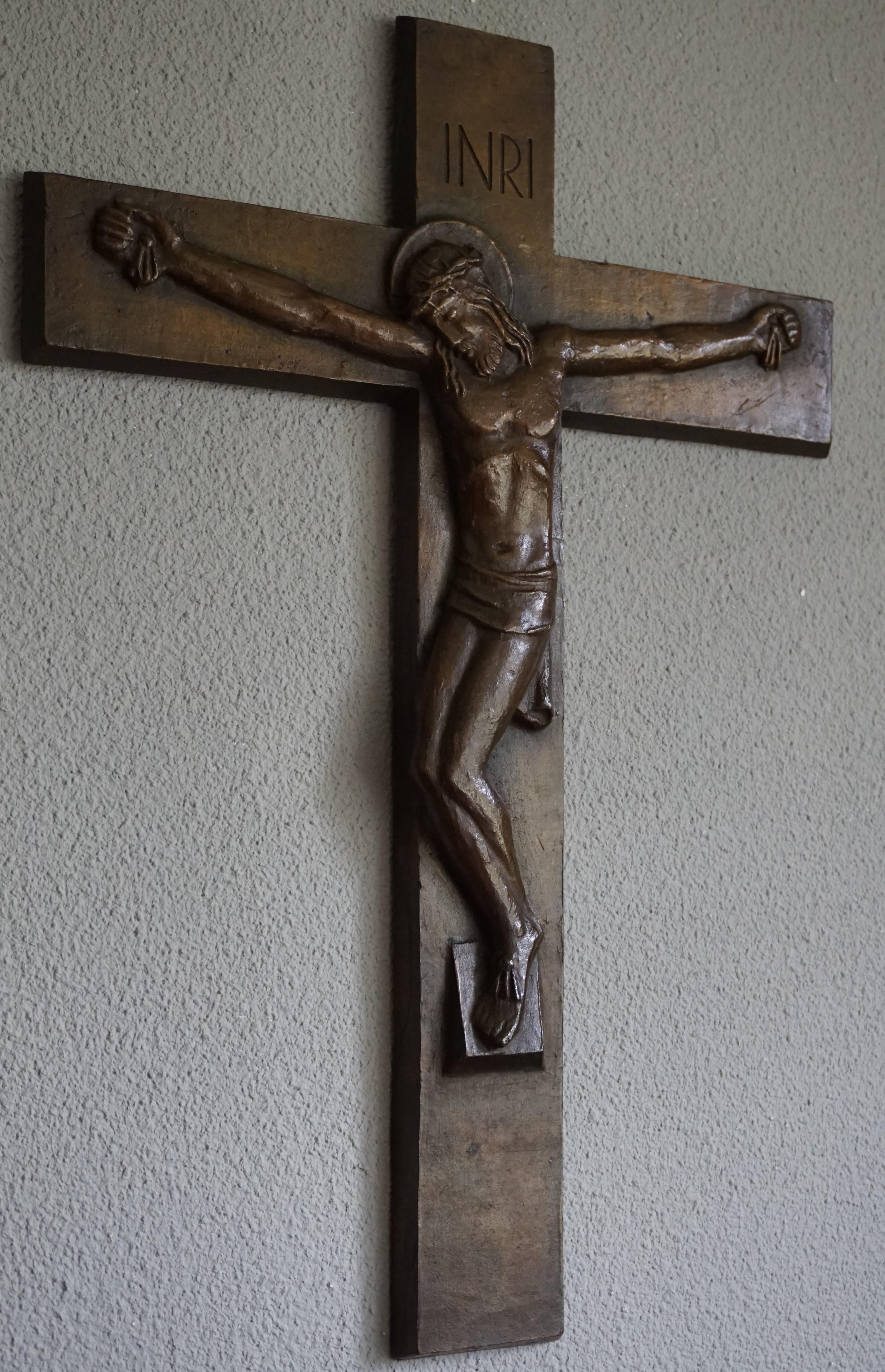 Arts and Crafts Antique Handcrafted Early 20th Century Bronze Crucifix with Sculpture of Christ