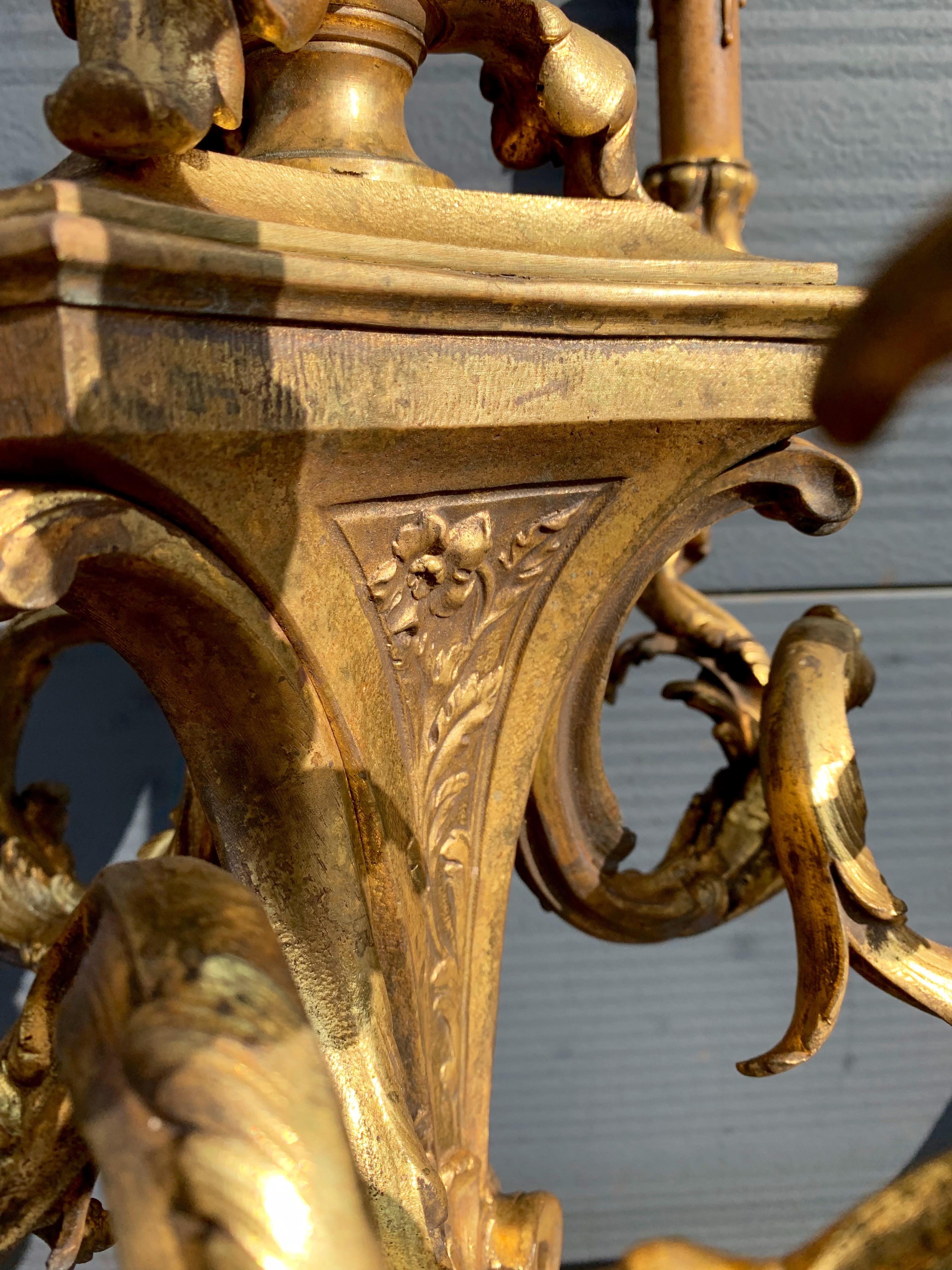 Antique Large Belle Époque Handcrafted Gilt Bronze Chandelier Pendant w. Roses  For Sale 5