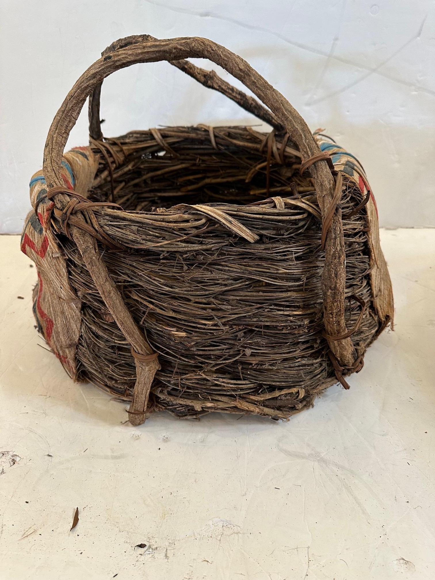 Antique Hand Crafted Native American Twig & Bark Basket In Good Condition For Sale In Hopewell, NJ