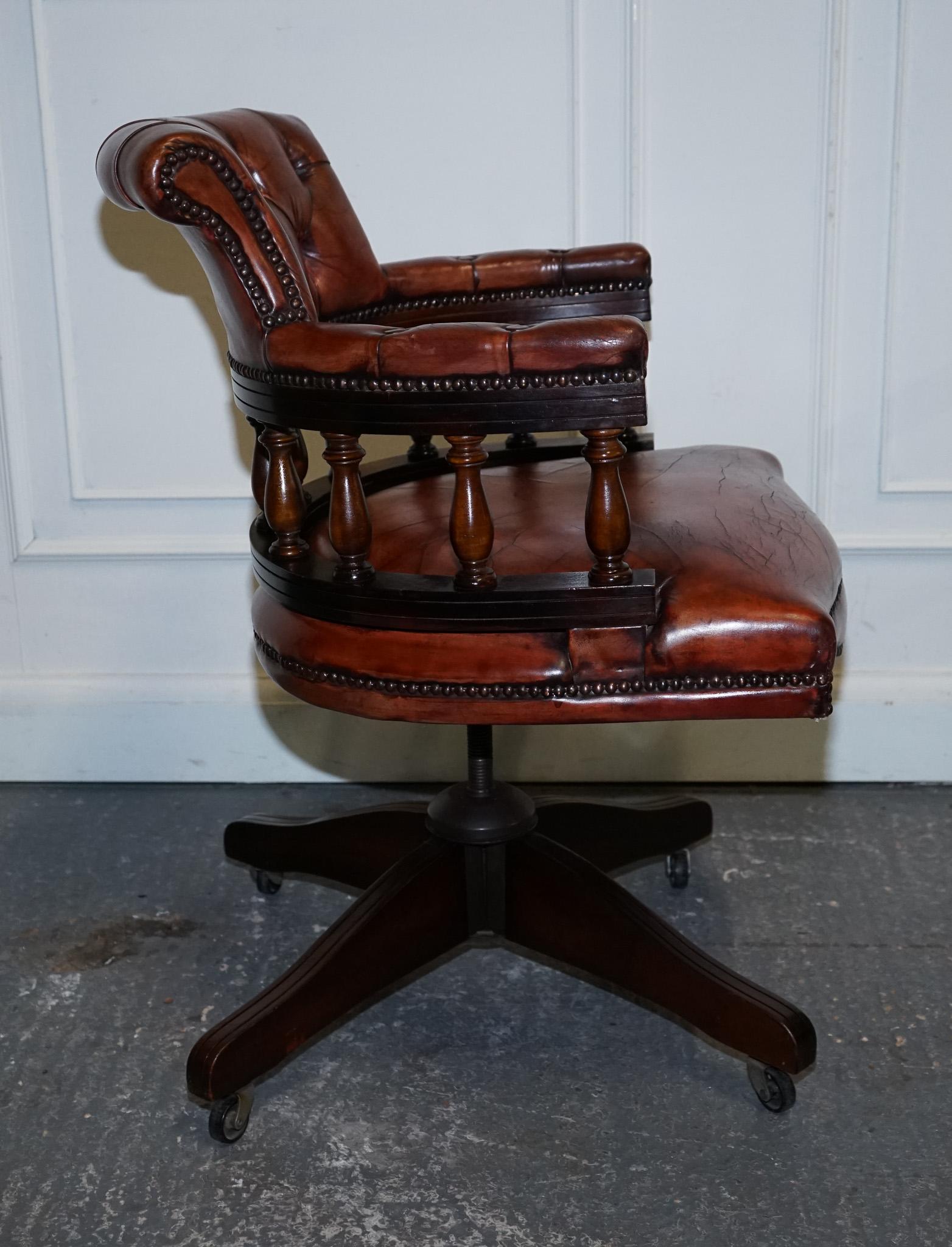 Hand-Crafted ANTIQUE HAND DYED BROWN LEATHER CHESTERFIELD CAPTAINS OFFICE SWIVEL ARMCHAiR For Sale