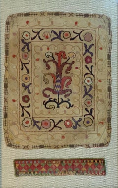 Muestrario Suzani Turcomano Antiguo Bordado a Mano En Caja De Sombra