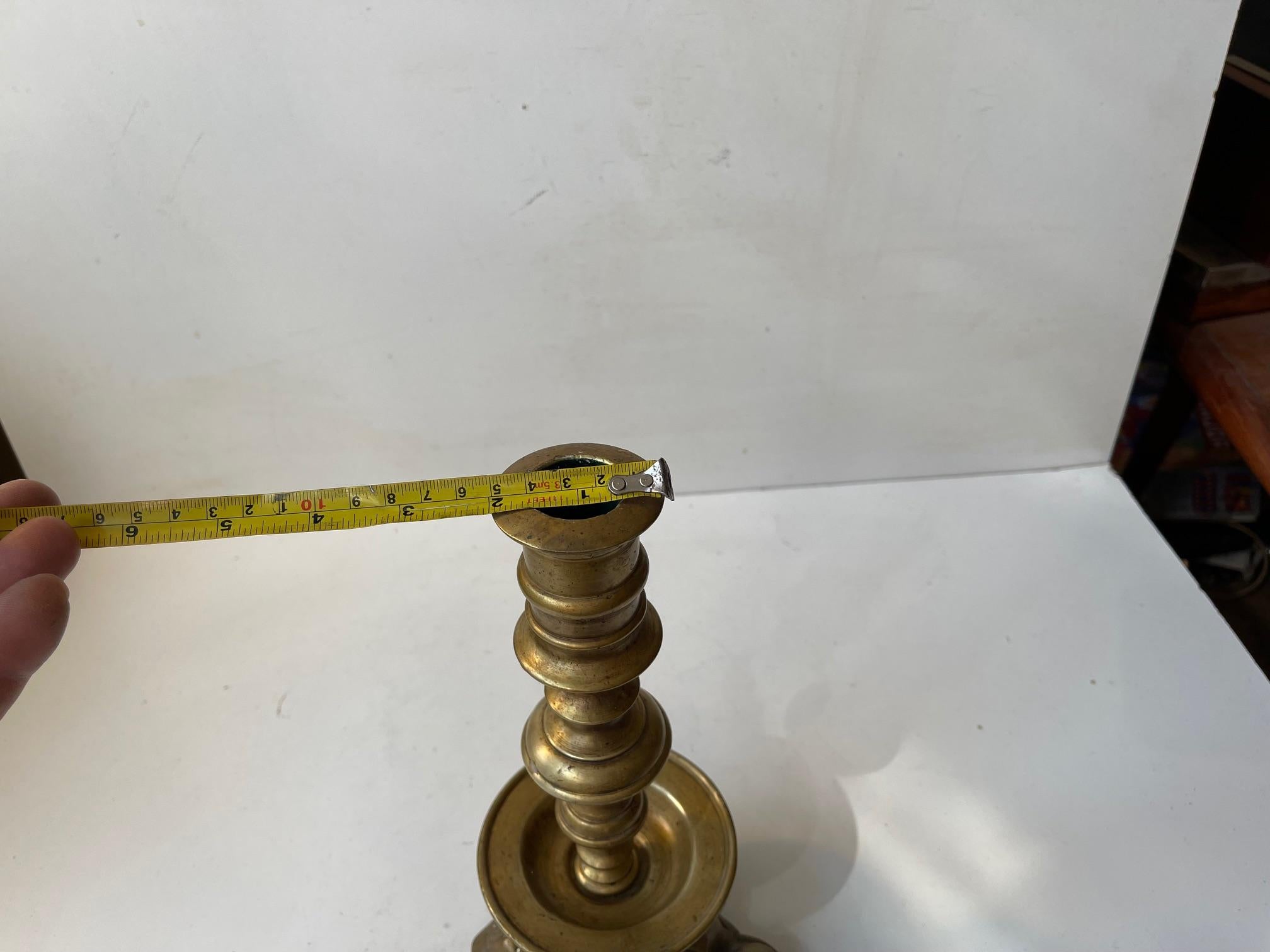 Antique Hand-engraved Brass Candleholder with Lions Feet For Sale 1
