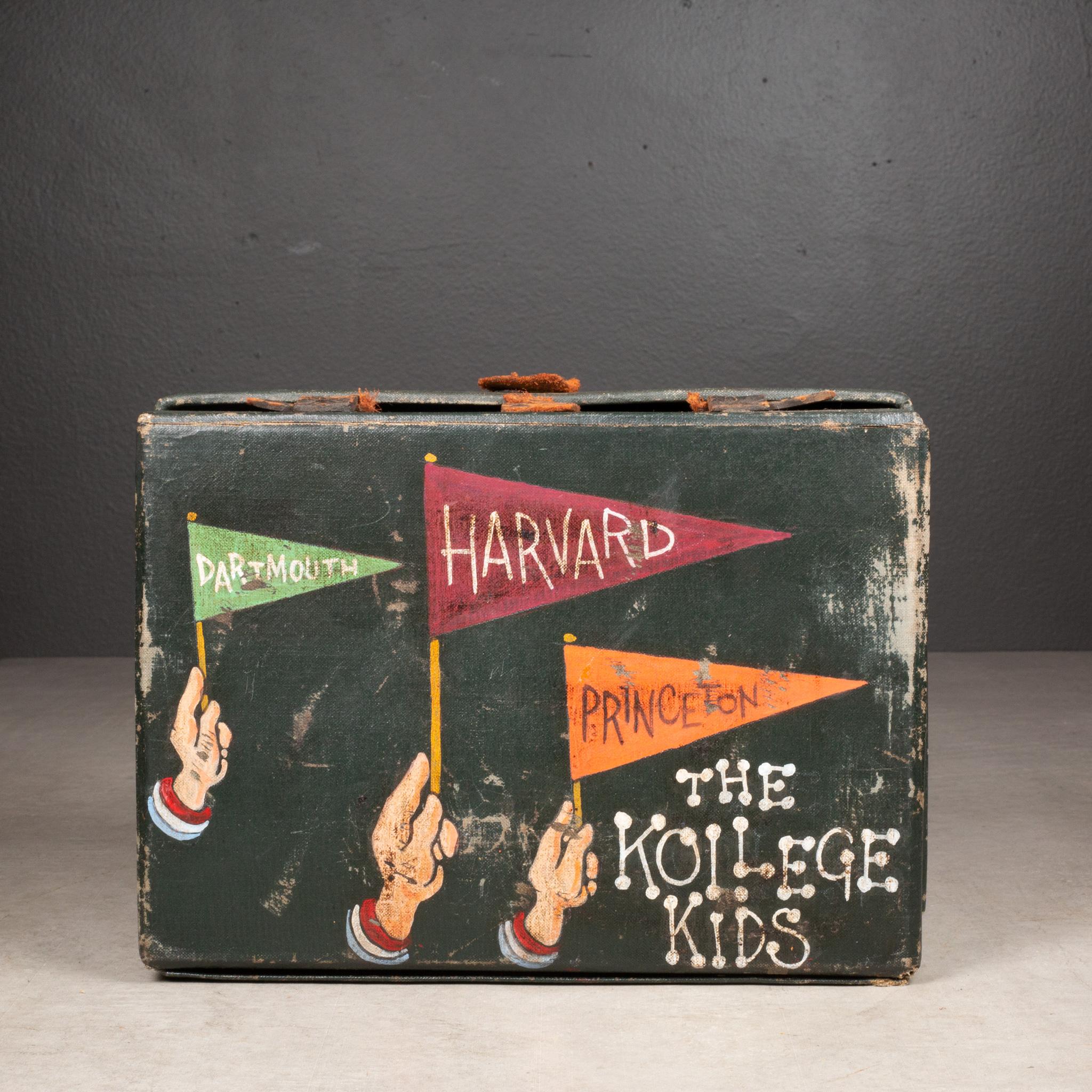 Fiambrera antigua pintada a mano de la banda de la Universidad Ivy League c.1920 siglo XX en venta