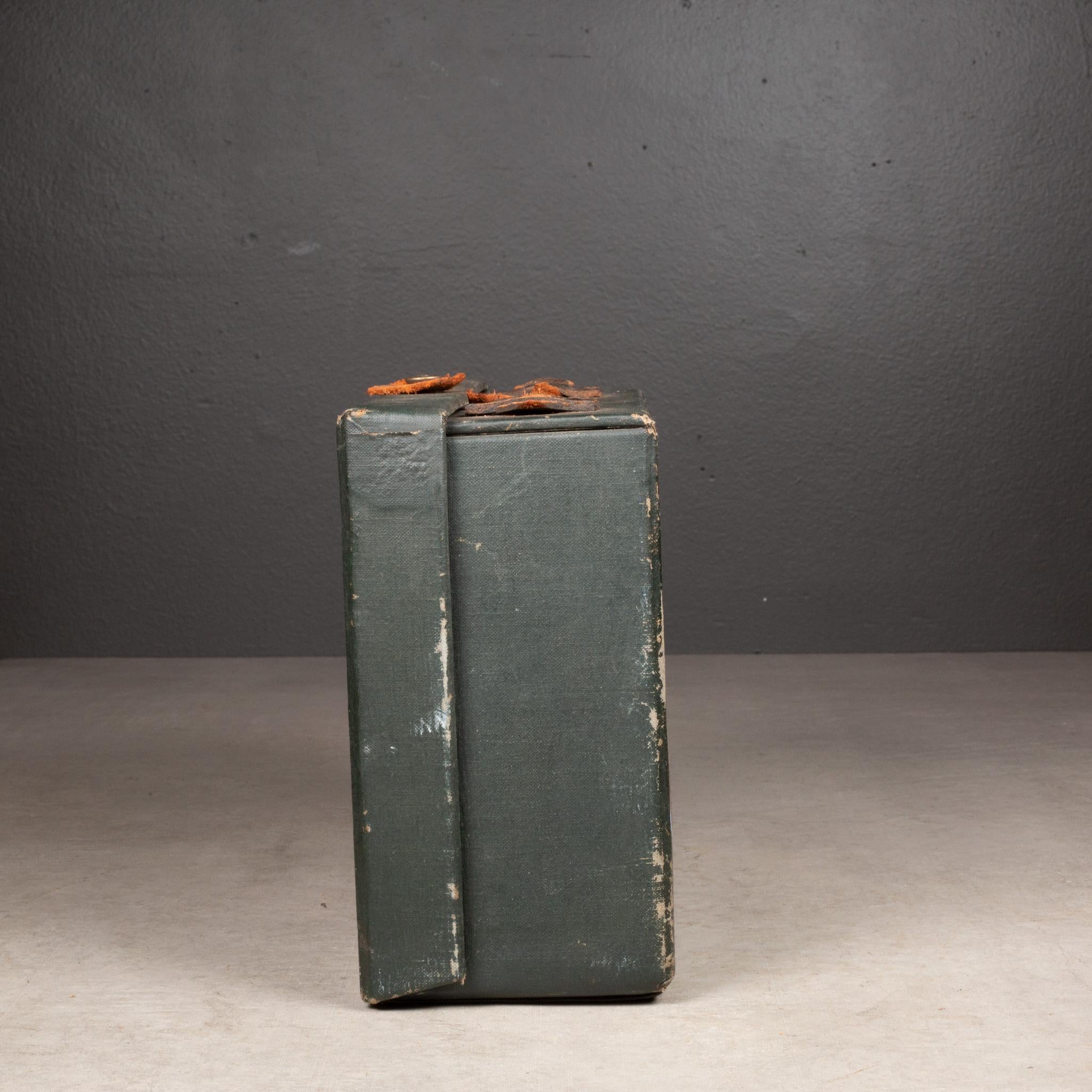 Fiambrera antigua pintada a mano de la banda de la Universidad Ivy League c.1920 Cuero en venta