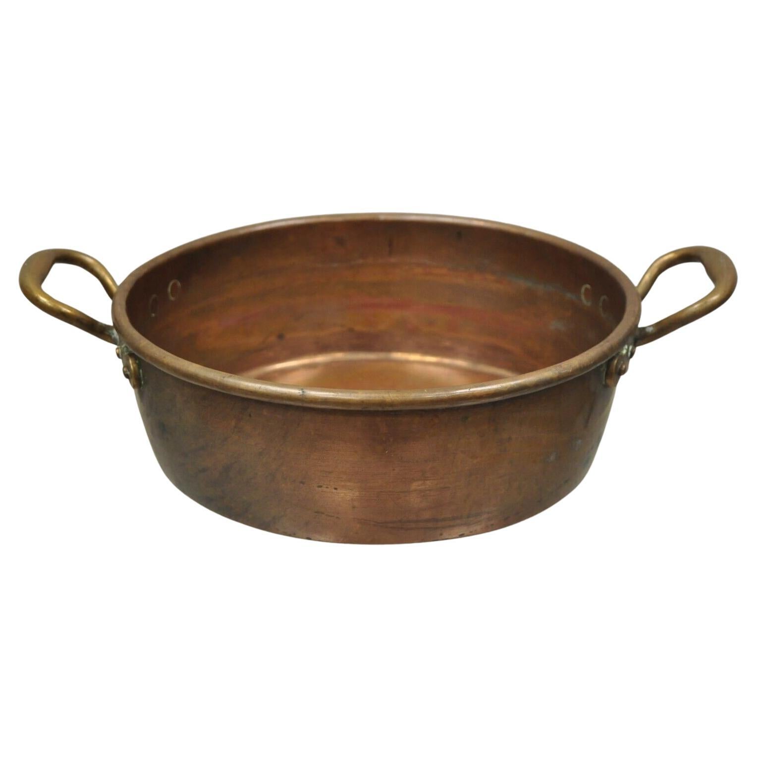 Pot à chaudron ancien en cuivre forgé à la main avec deux poignées jumelles