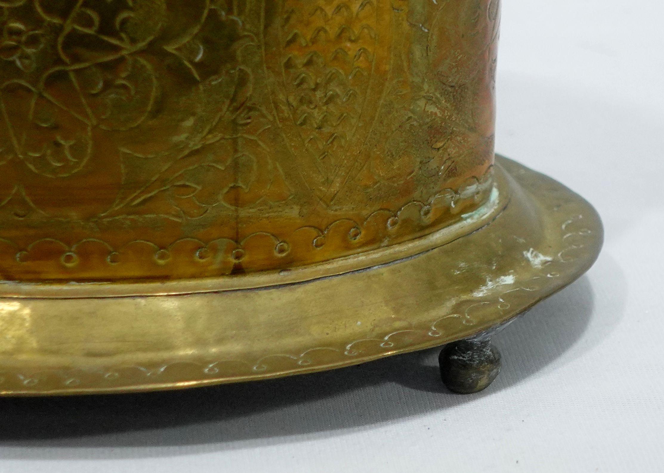 Hand-Crafted Antique Hand Hammered Brass Tobacco Box on Footed Stand, 18th Century For Sale