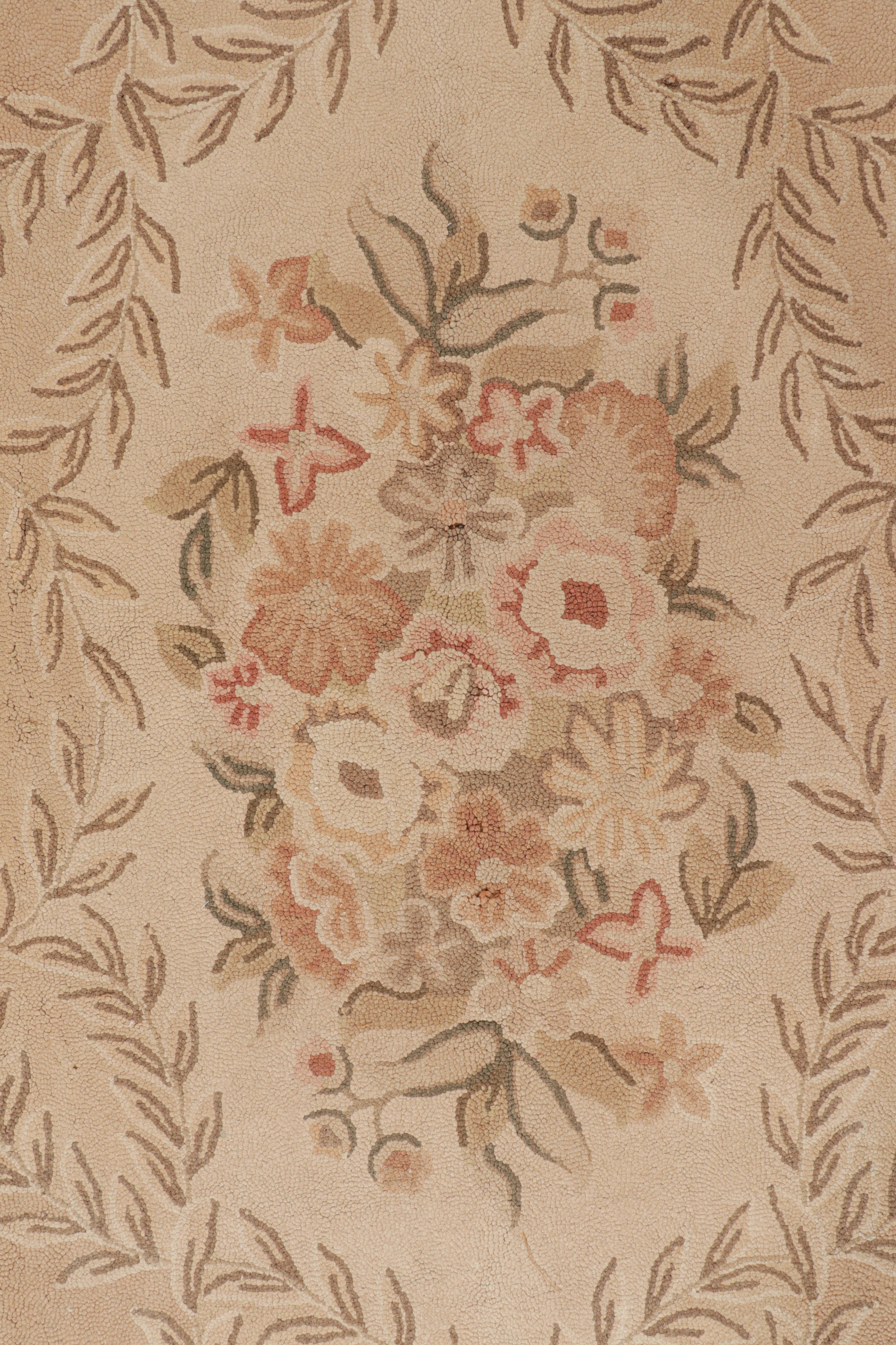 Chinese Antique Hand Hooked Medallion Cream Pink and Beige Wool Floral Rug For Sale