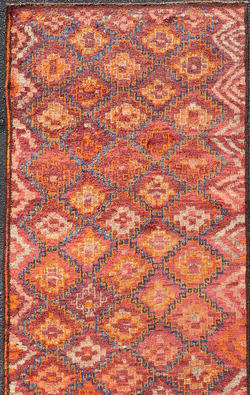 Antique Hand-Knotted Baluch Tribal Runner with All-Over Geometric Diamond Design In Excellent Condition For Sale In Atlanta, GA
