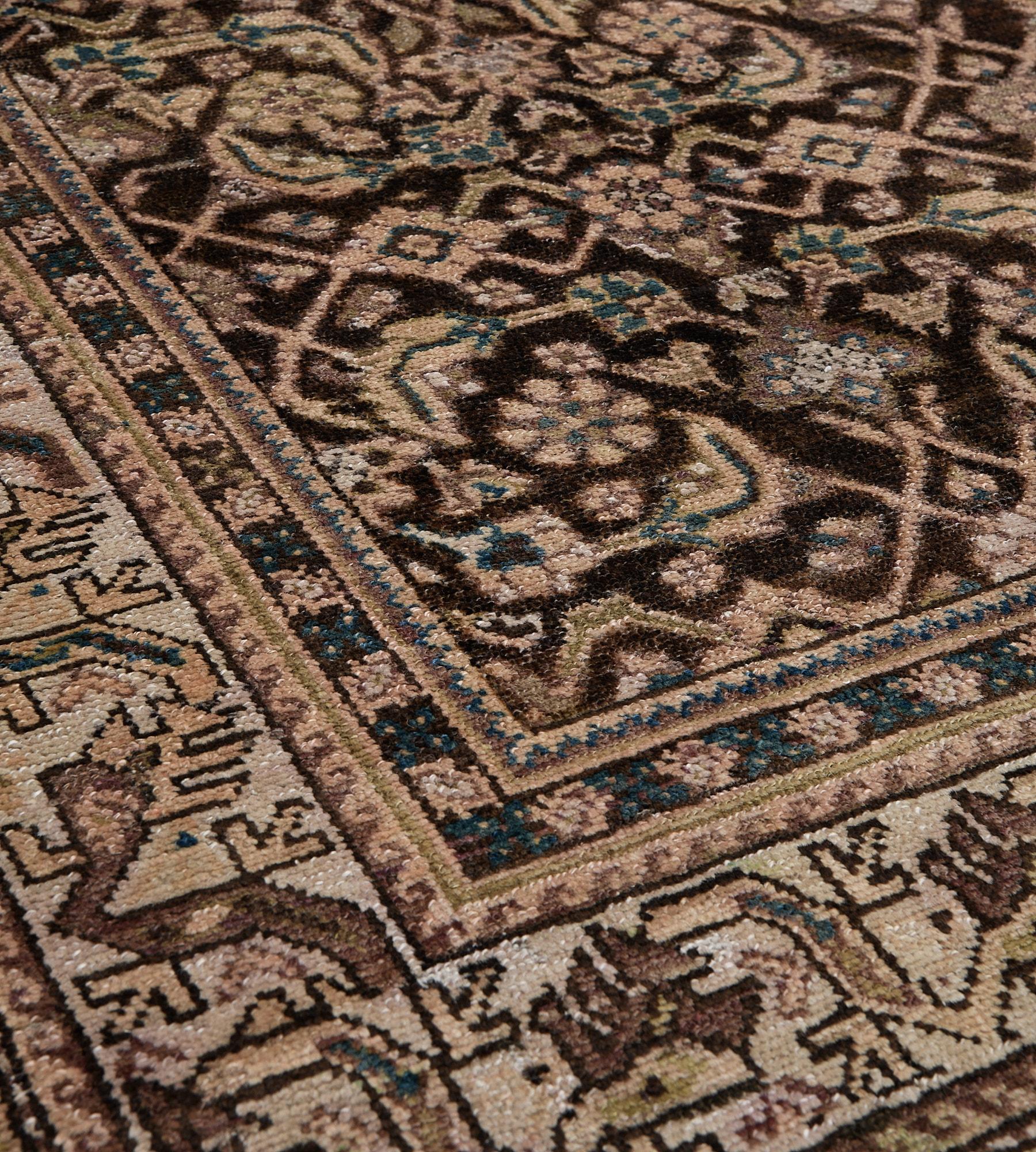 Antique Hand-Knotted Brown Wool Persian Malayer Rug In Good Condition For Sale In West Hollywood, CA