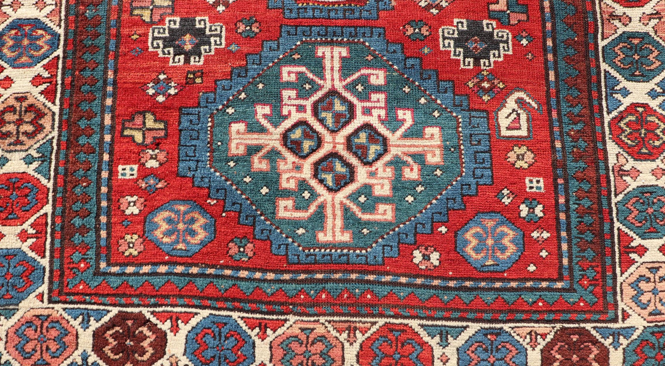 Antique Hand Knotted Caucasian Kazak Rug in Brilliant Red with Geometric Design For Sale 2