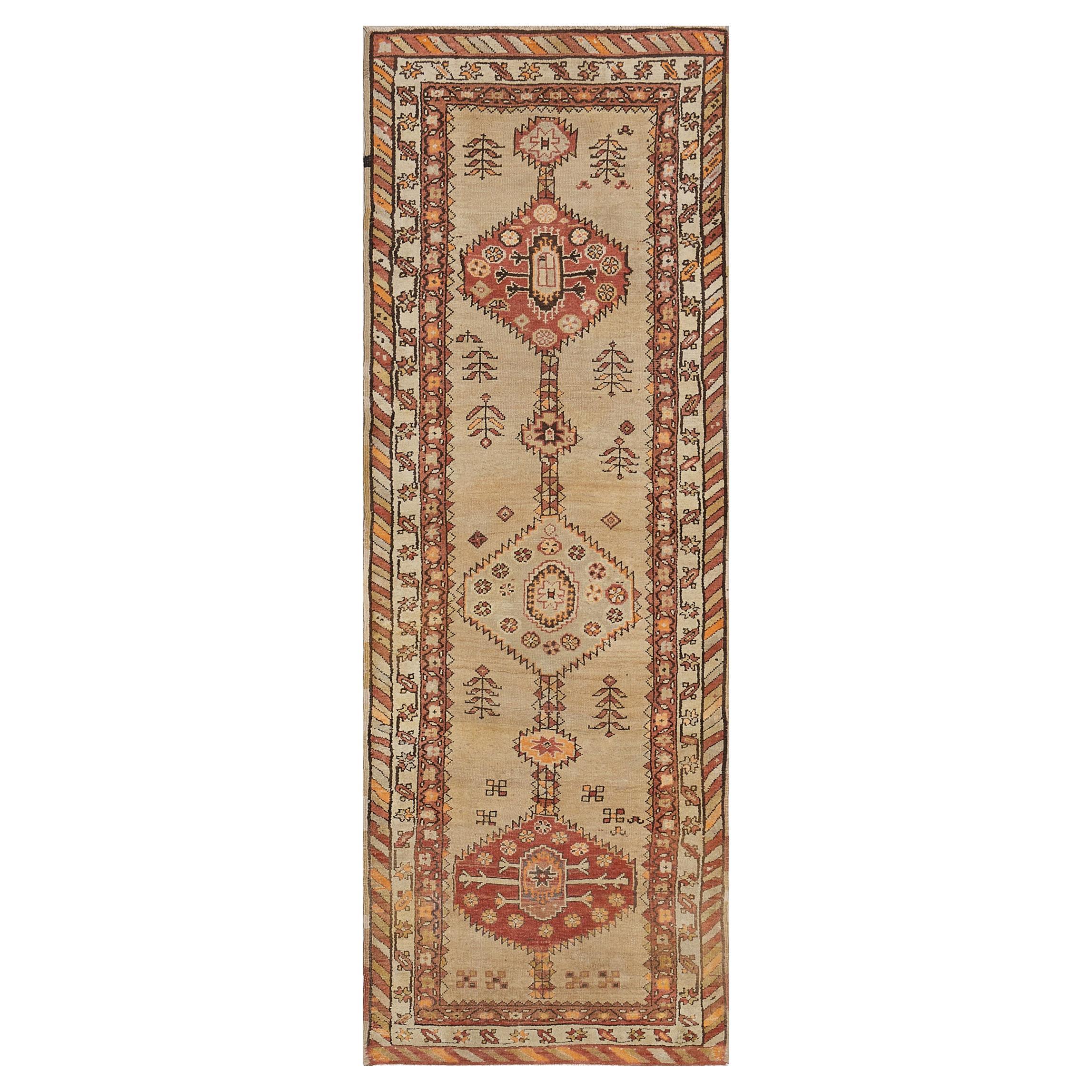 Antique Hand-Knotted Floral Wool Persian Serab Runner