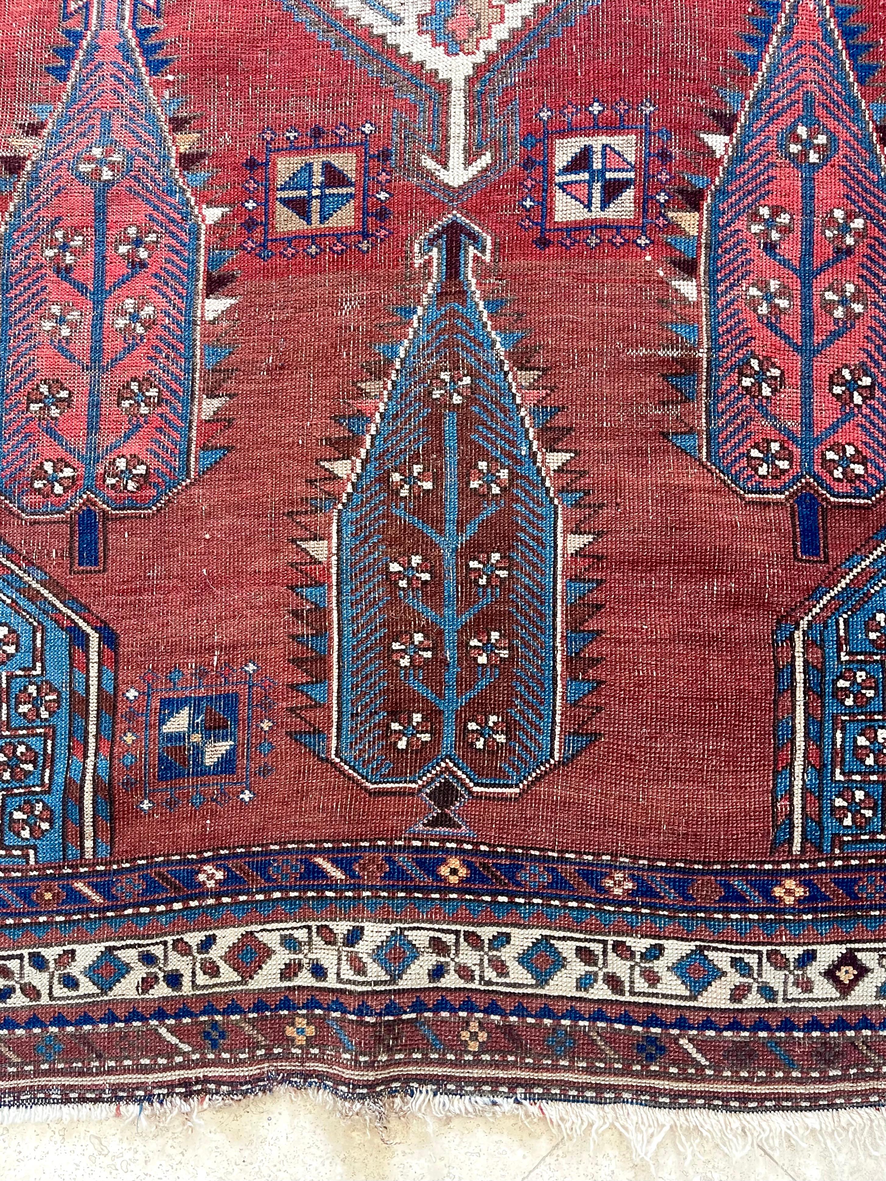 Alfombra geométrica antigua Kazak en venta 2