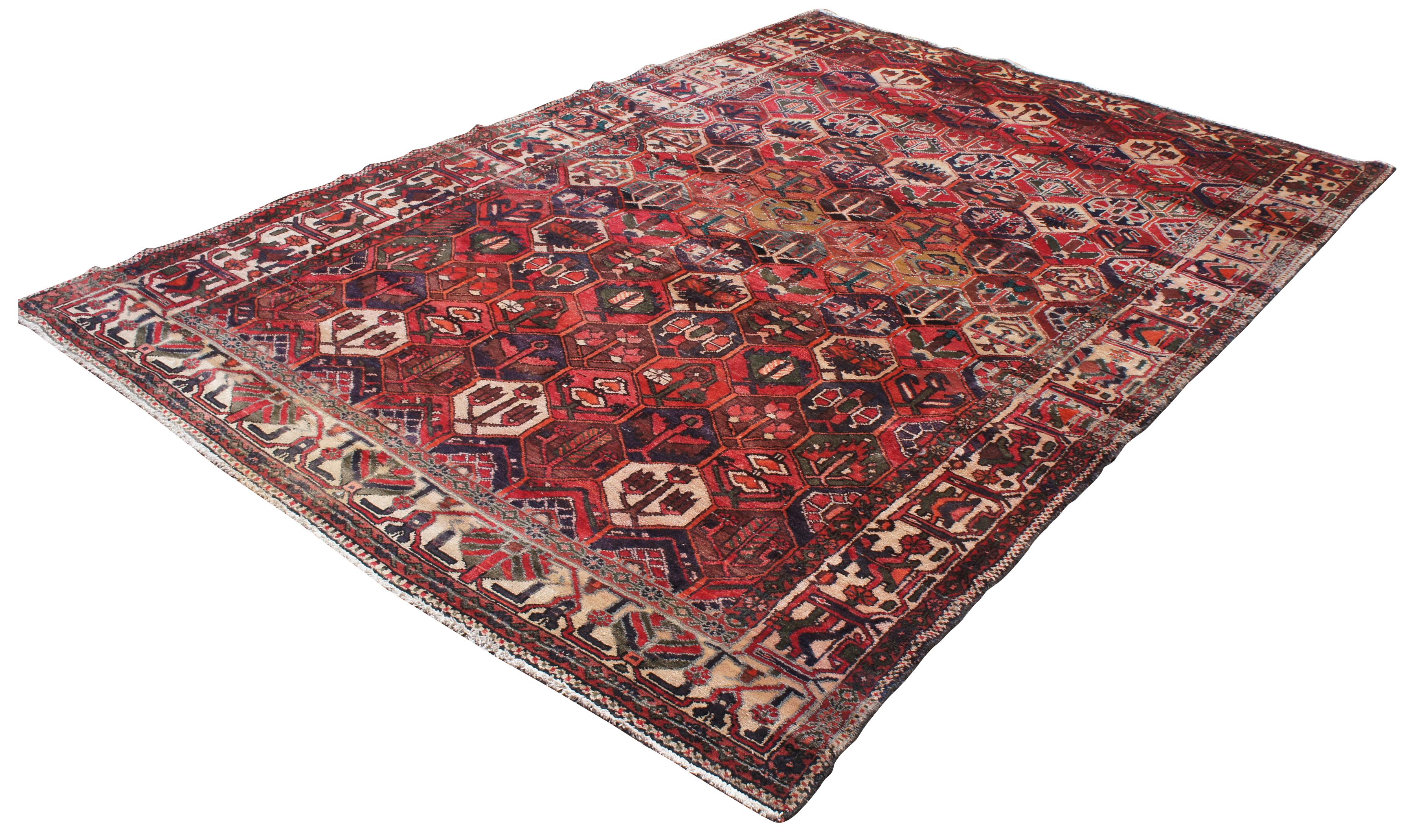 Antique Hand Knotted Persian Bakhtiar Floral Geometric Area Rug In Good Condition In Dayton, OH
