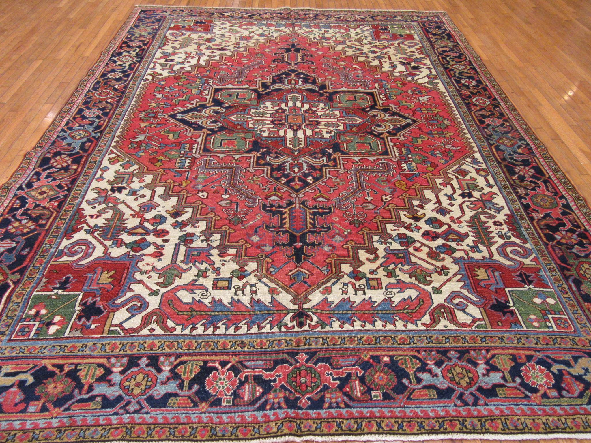 Antique Hand Knotted Persian Heriz Rug For Sale 5