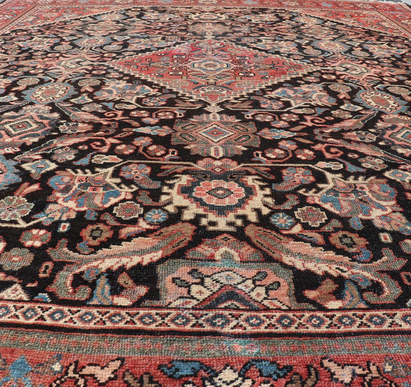 Antique Hand Knotted Persian Mahal with Florals and Geometric Medallion Design  For Sale 4