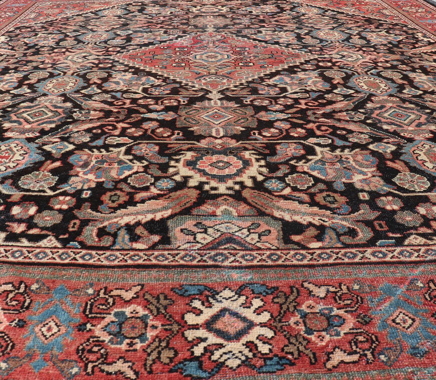 Antique Hand Knotted Persian Mahal with Florals and Geometric Medallion Design  For Sale 5