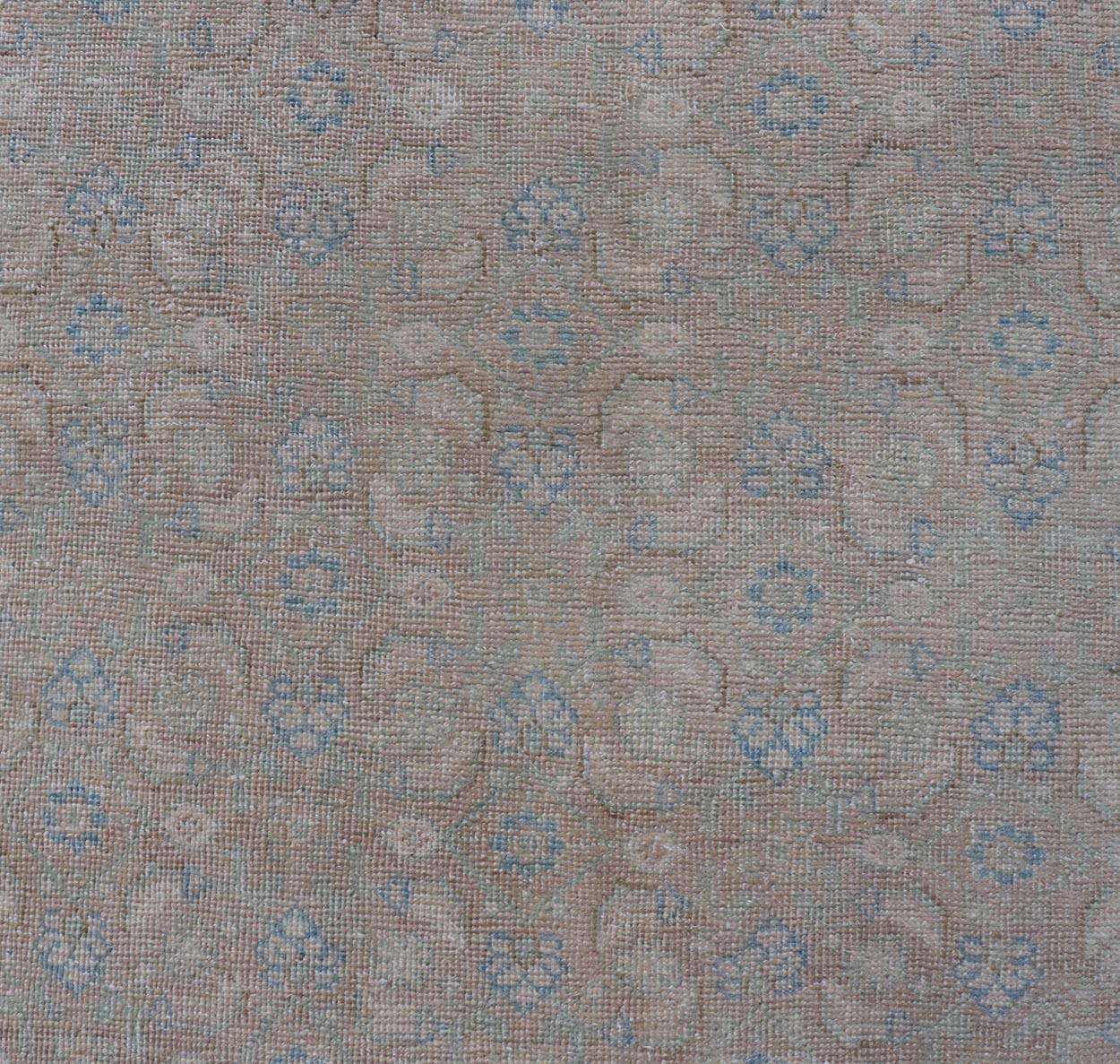 Geometric hand knotted Persian antique Mahal runner in blue, cream, and brown
Keivan Woven Arts / rug/TU-MTU-234, country of origin / type: Iran / Mahal, circa 1920

Measures: 3'6 x 13'9.