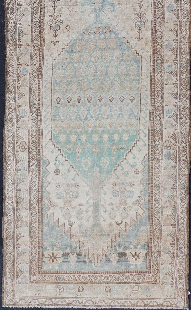 Antique Hand-Knotted Persian Malayer with Large Sub-Geometric Medallion Design In Good Condition For Sale In Atlanta, GA