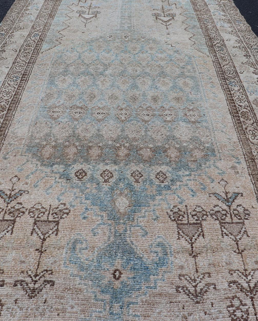 Antique Hand-Knotted Persian Malayer with Large Sub-Geometric Medallion Design For Sale 4