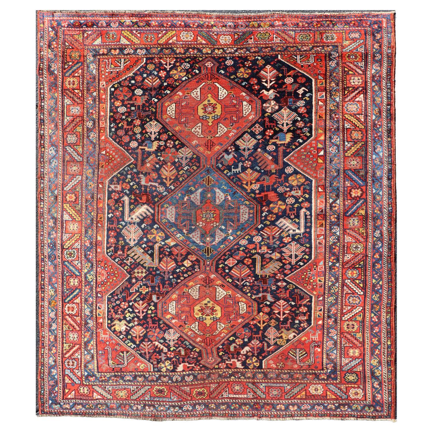 Alfombra Tribal Persa Qashqai Shiraz Antigua Anudada a Mano con Diseño Tribal