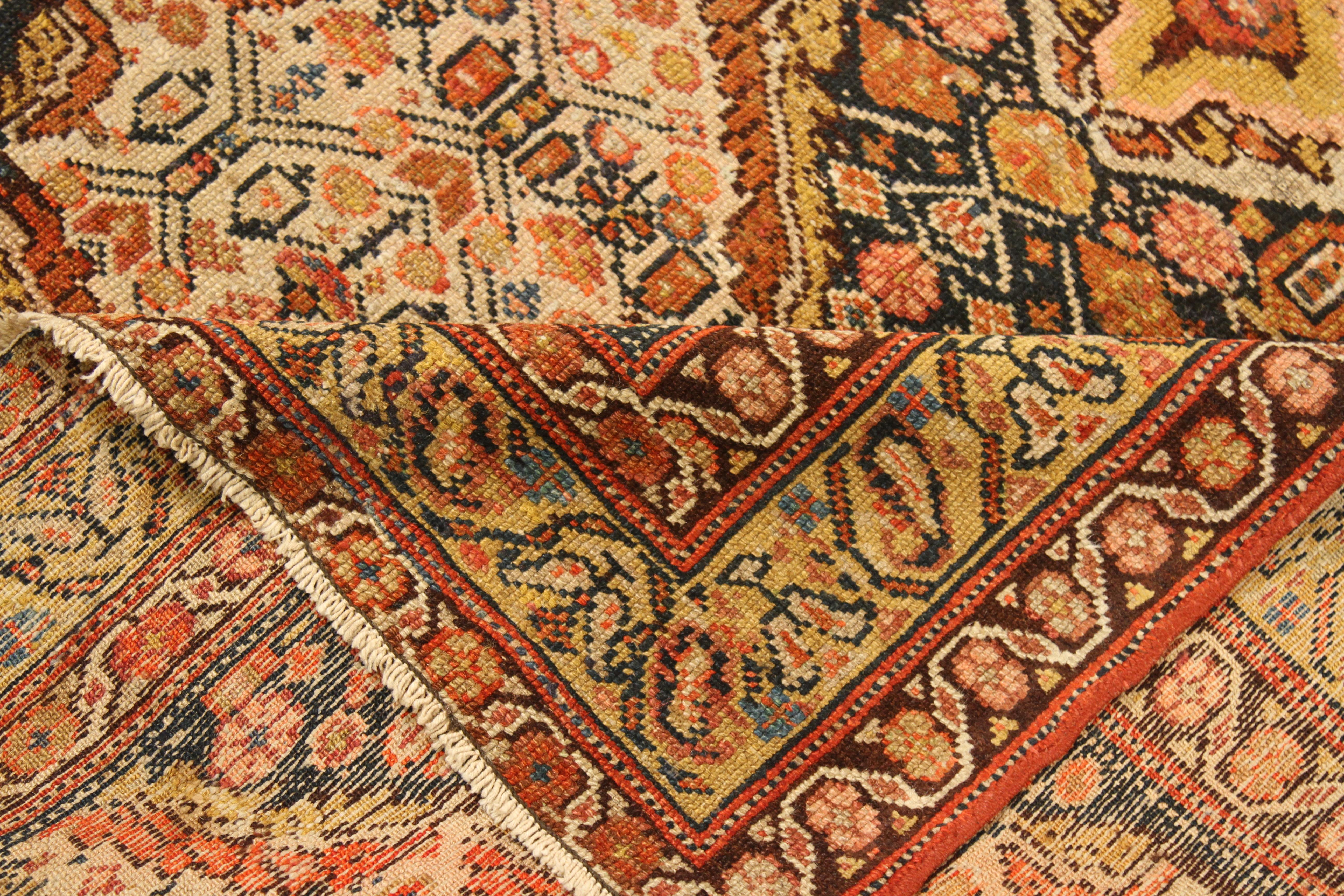Antique Hand Knotted Persian Rug Malayer Design In Excellent Condition For Sale In Dallas, TX