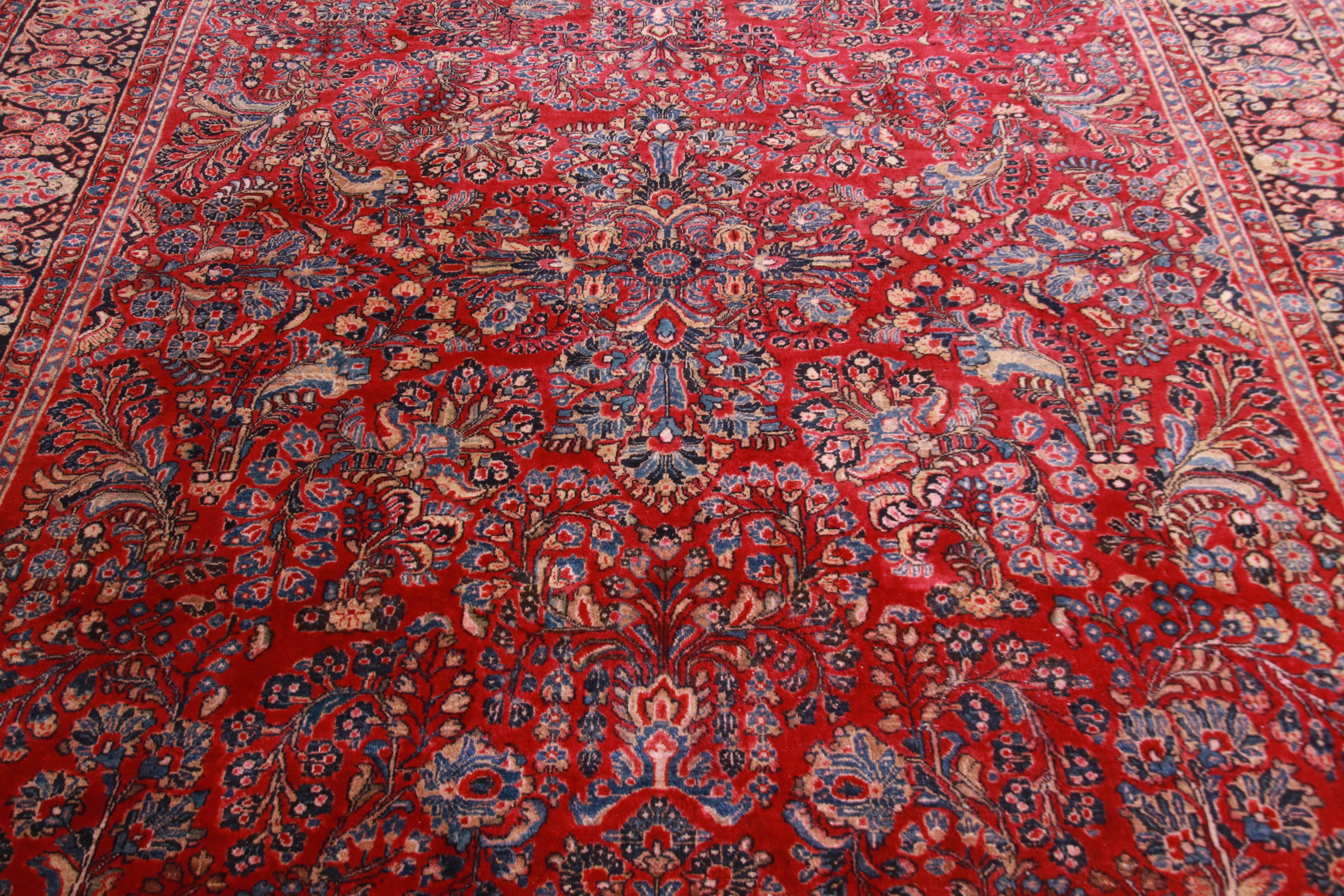 Mid-20th Century Antique Hand Knotted Persian Sarouk Rug, circa 1930s