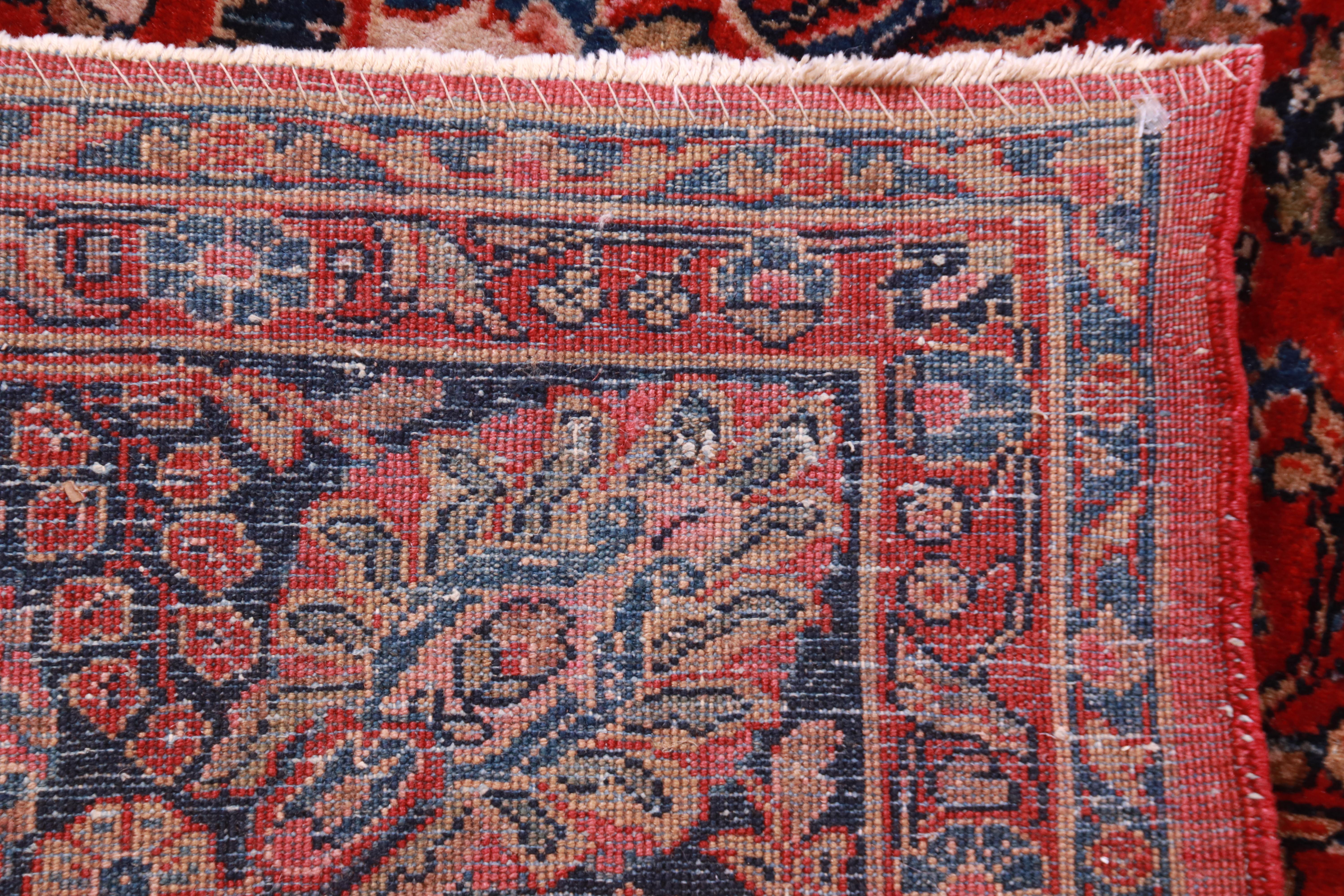 Antique Hand Knotted Persian Sarouk Rug, circa 1930s 3