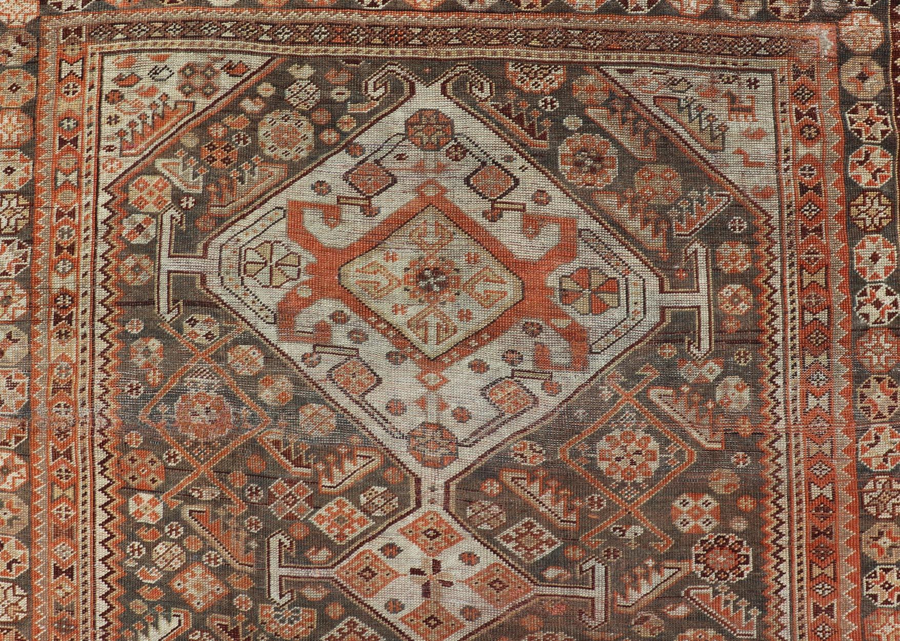 Antique Hand-Knotted Persian Shiraz in Wool with All-Over Medallion Design For Sale 5