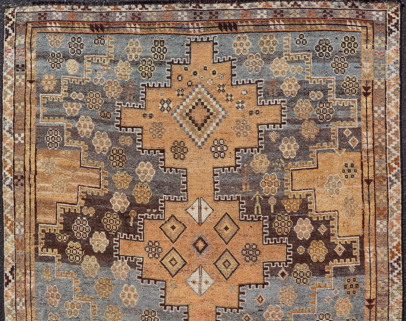 Tribal Antique Hand-Knotted Persian Shiraz in Wool with Sub-Geometric Medallion Design