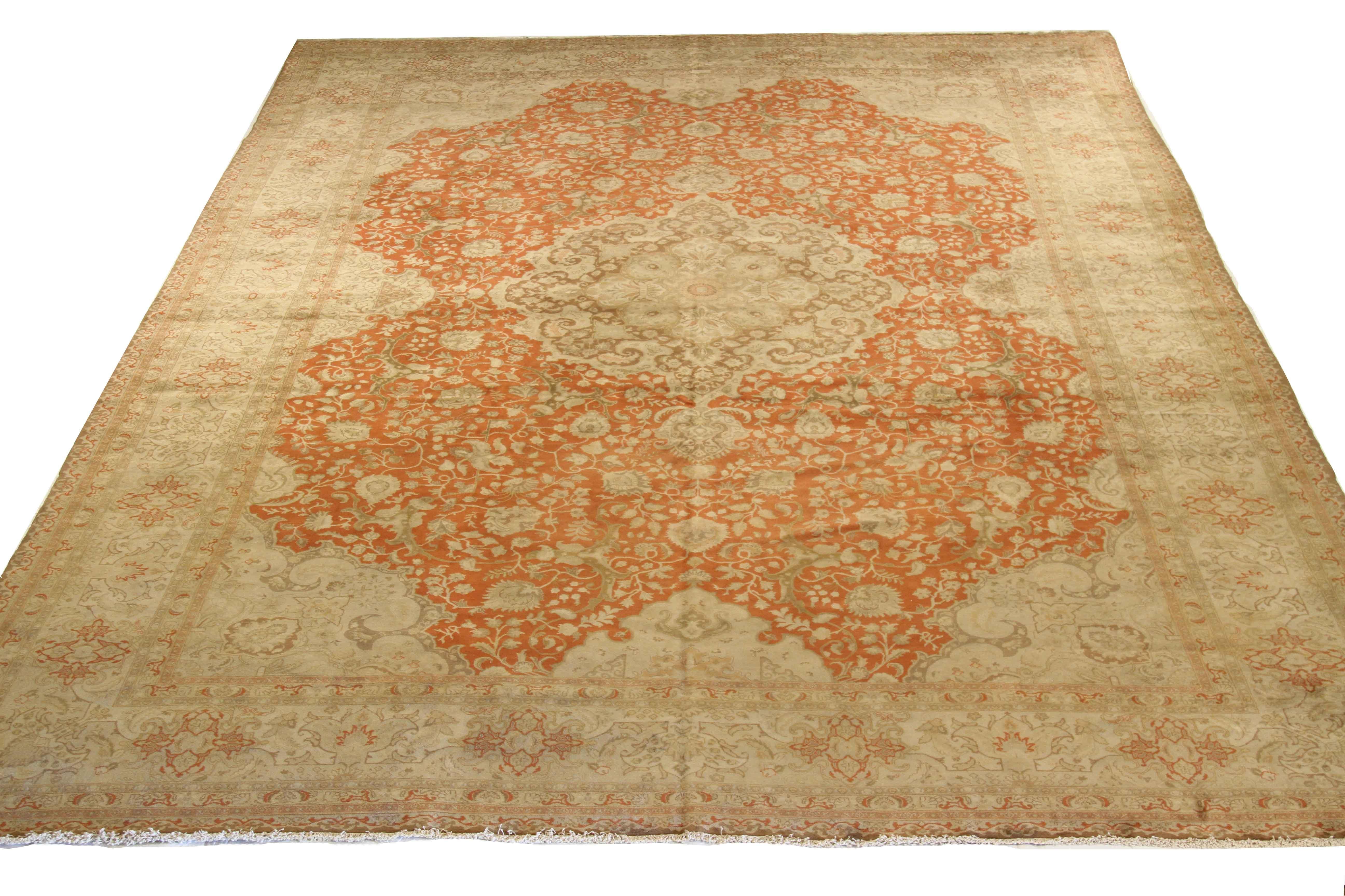 Antique Hand Knotted Persian Tabriz In Excellent Condition For Sale In Dallas, TX