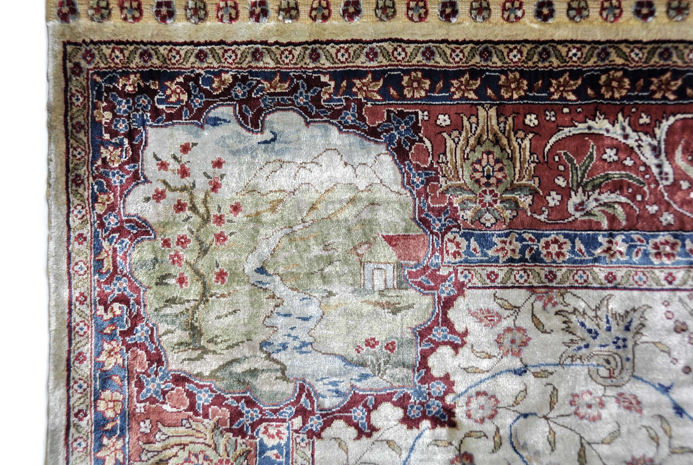 Antiker handgeknüpfter Seidenteppich in Beige und Rot - Teppich - Teppich mit Blumen im Angebot 9