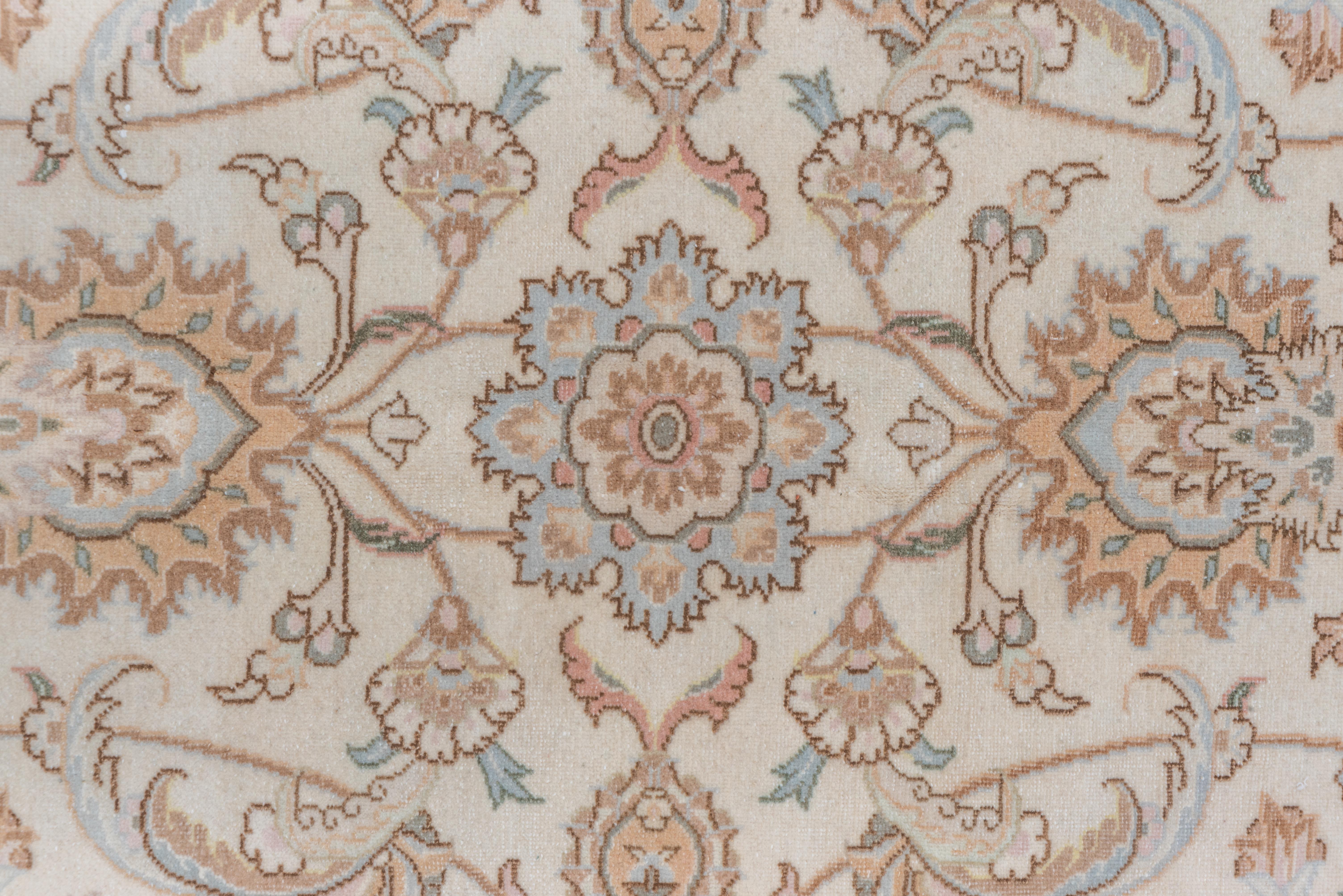Alfombra Tabriz Antigua Anudada a Mano - Elegancia Floral Persa Marfil en venta 3