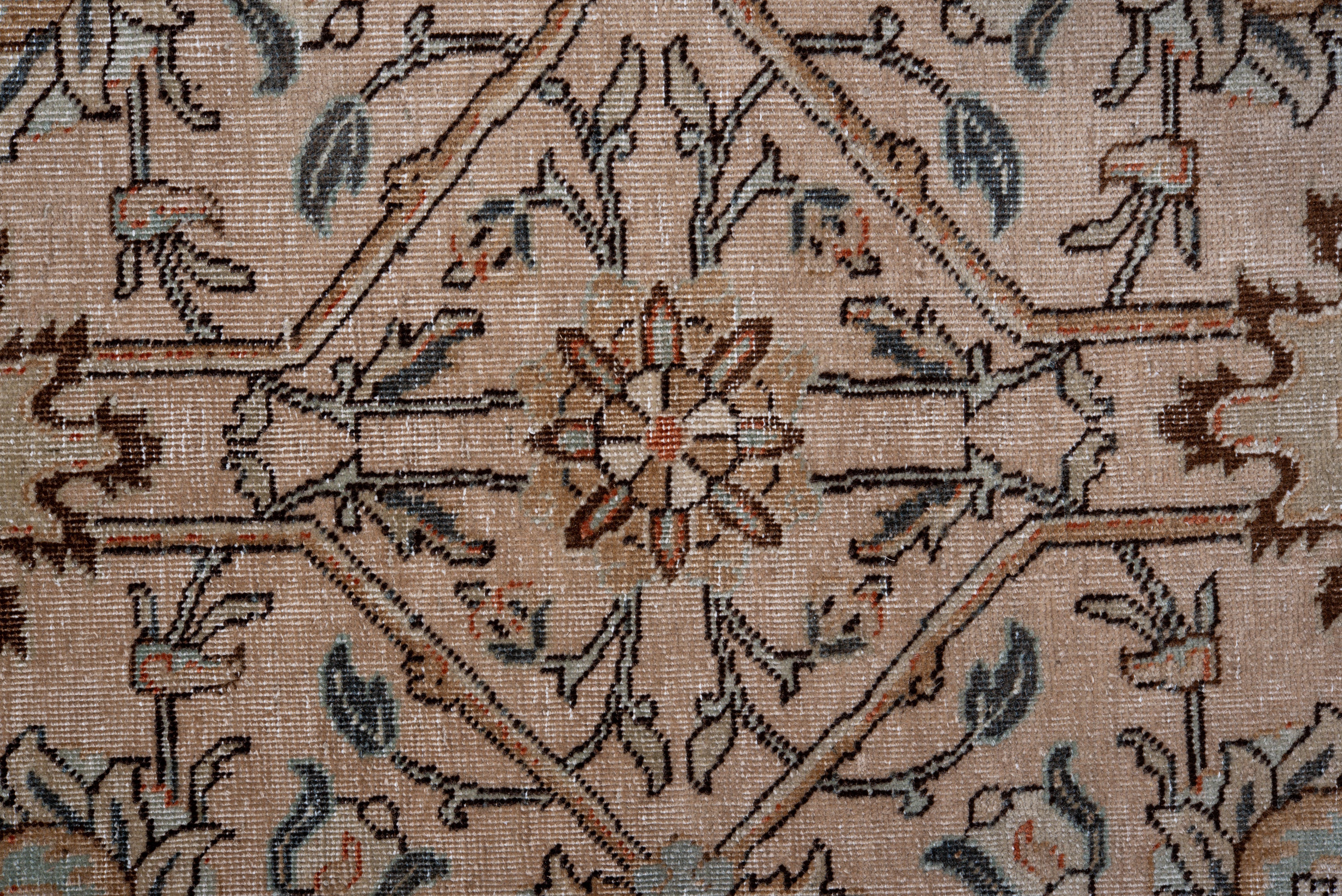 Antiker handgeknüpfter Tabriz-Teppich - Raffiniertes persisches Blumenmuster (Wolle) im Angebot