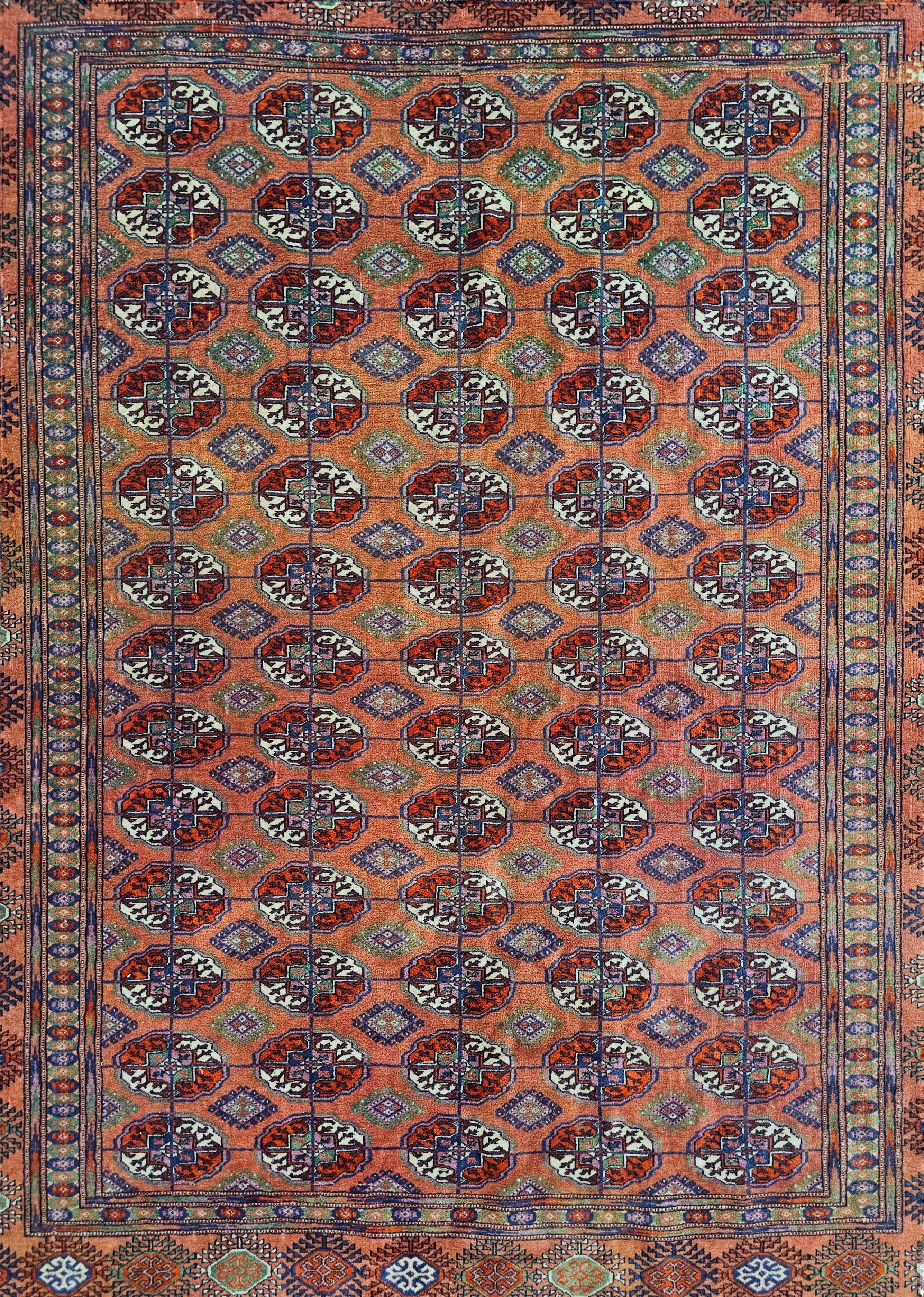 Antique Hand-knotted Turkmen Bokhara Rug in brick orange/red, Turkmenistan 1920s In Good Condition In Beograd, RS