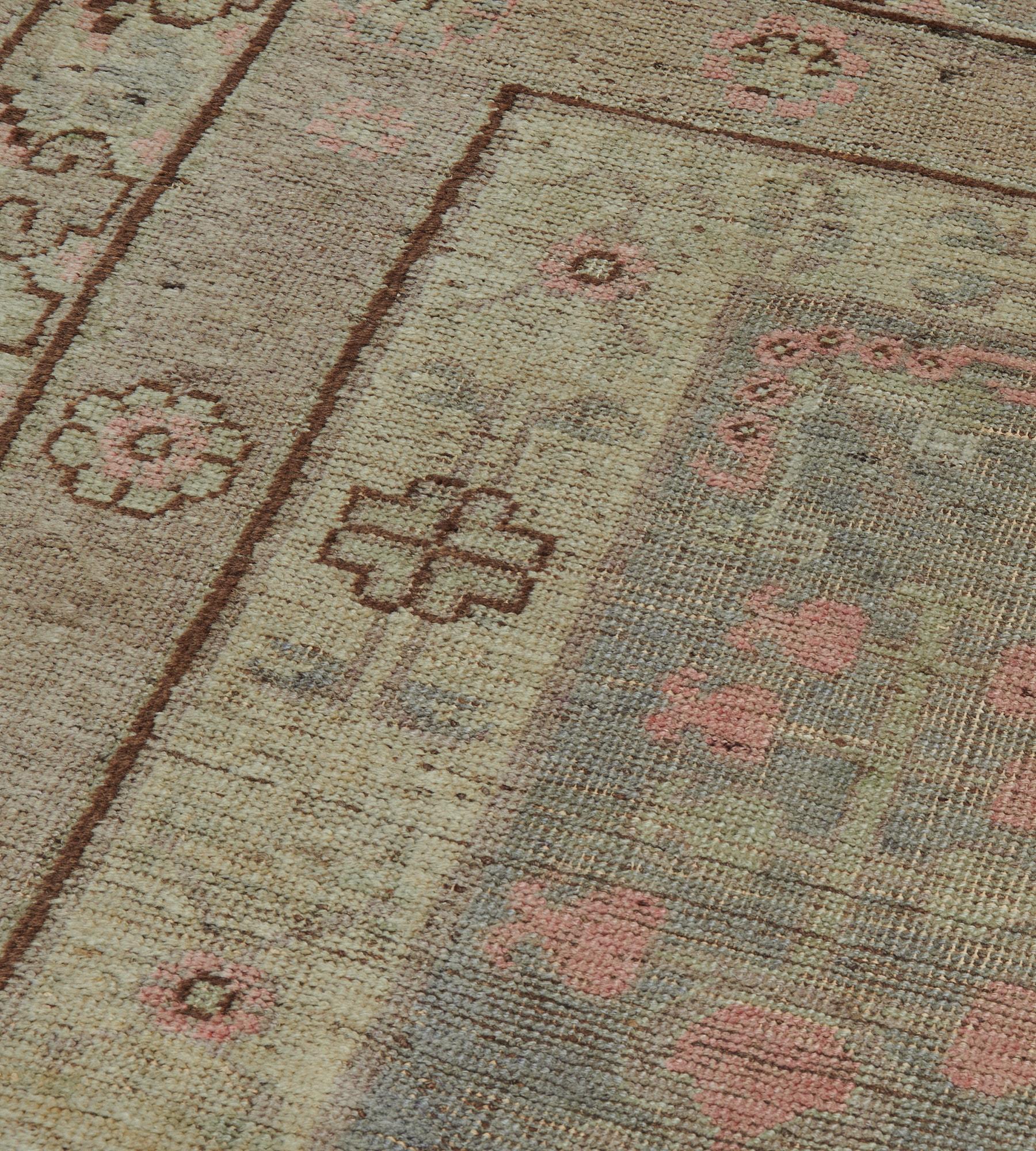 Antiker Khotan-Teppich aus handgeknüpfter Wolle  (19. Jahrhundert) im Angebot