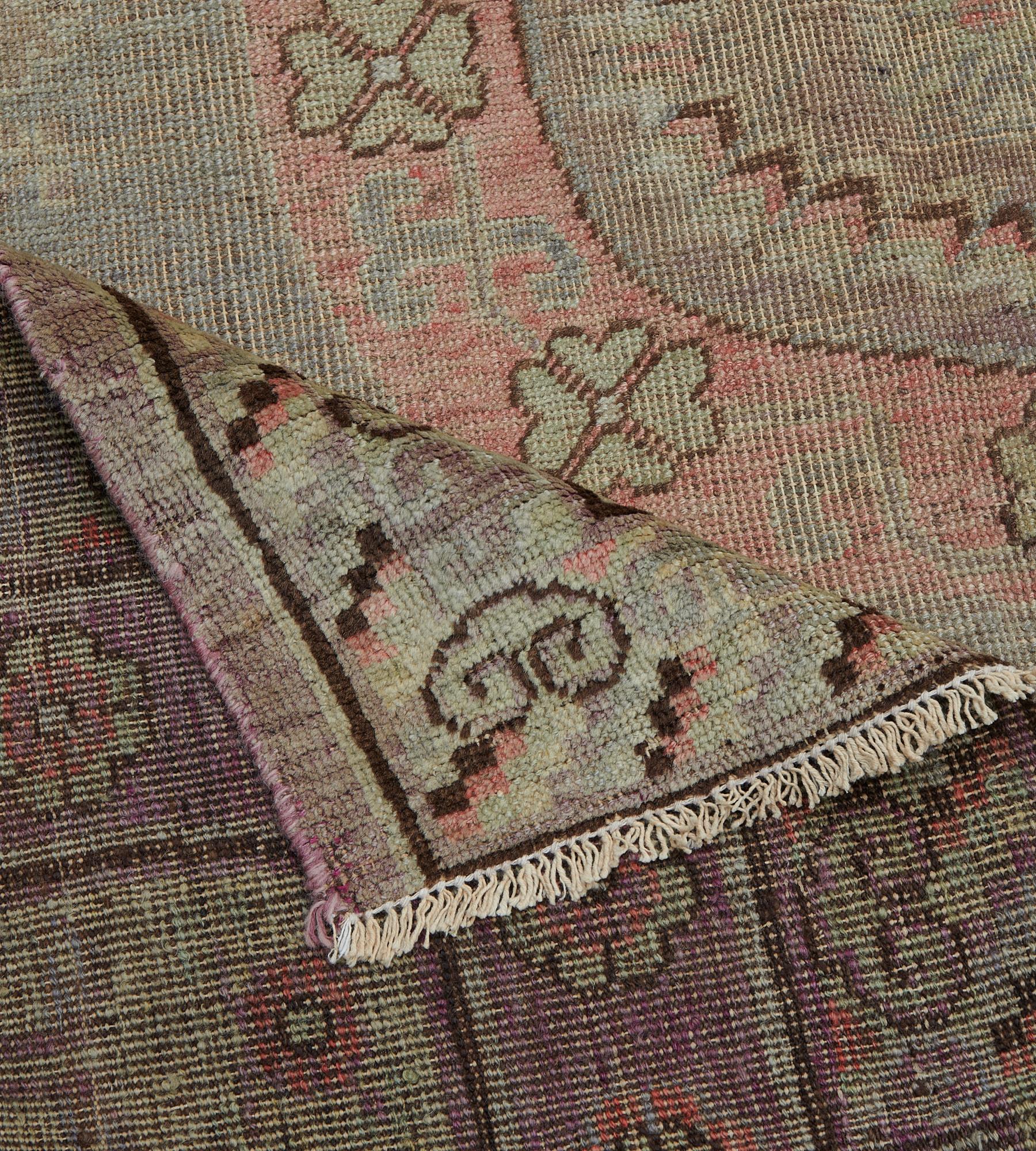 Antiker Khotan-Teppich aus handgeknüpfter Wolle  im Angebot 2