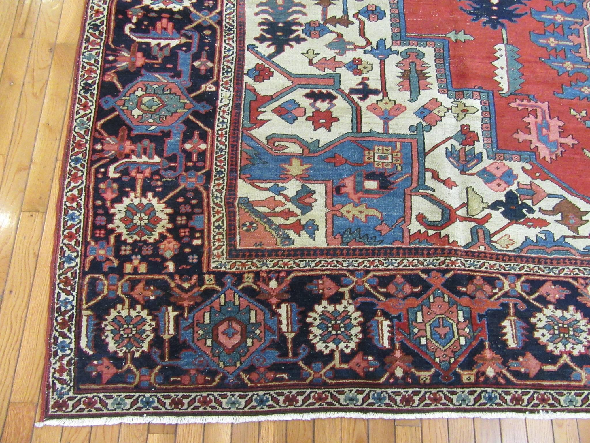 Heriz Serapi Antique Hand-Knotted Wool Persian Serapi Rug For Sale