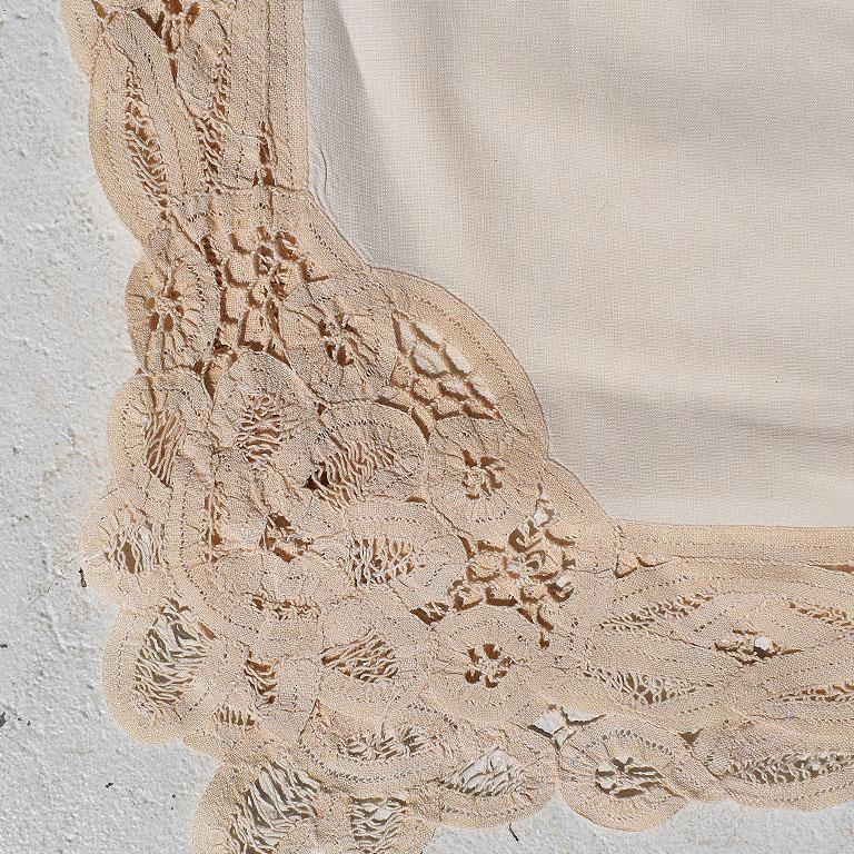 cream lace table runner