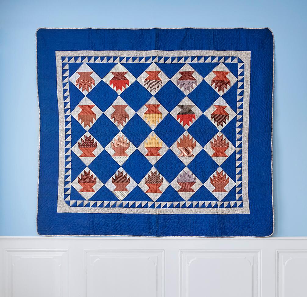 USA, 1870s

Baskets cake stand antique quilt.

Measures: H 210 x W 175 cm.