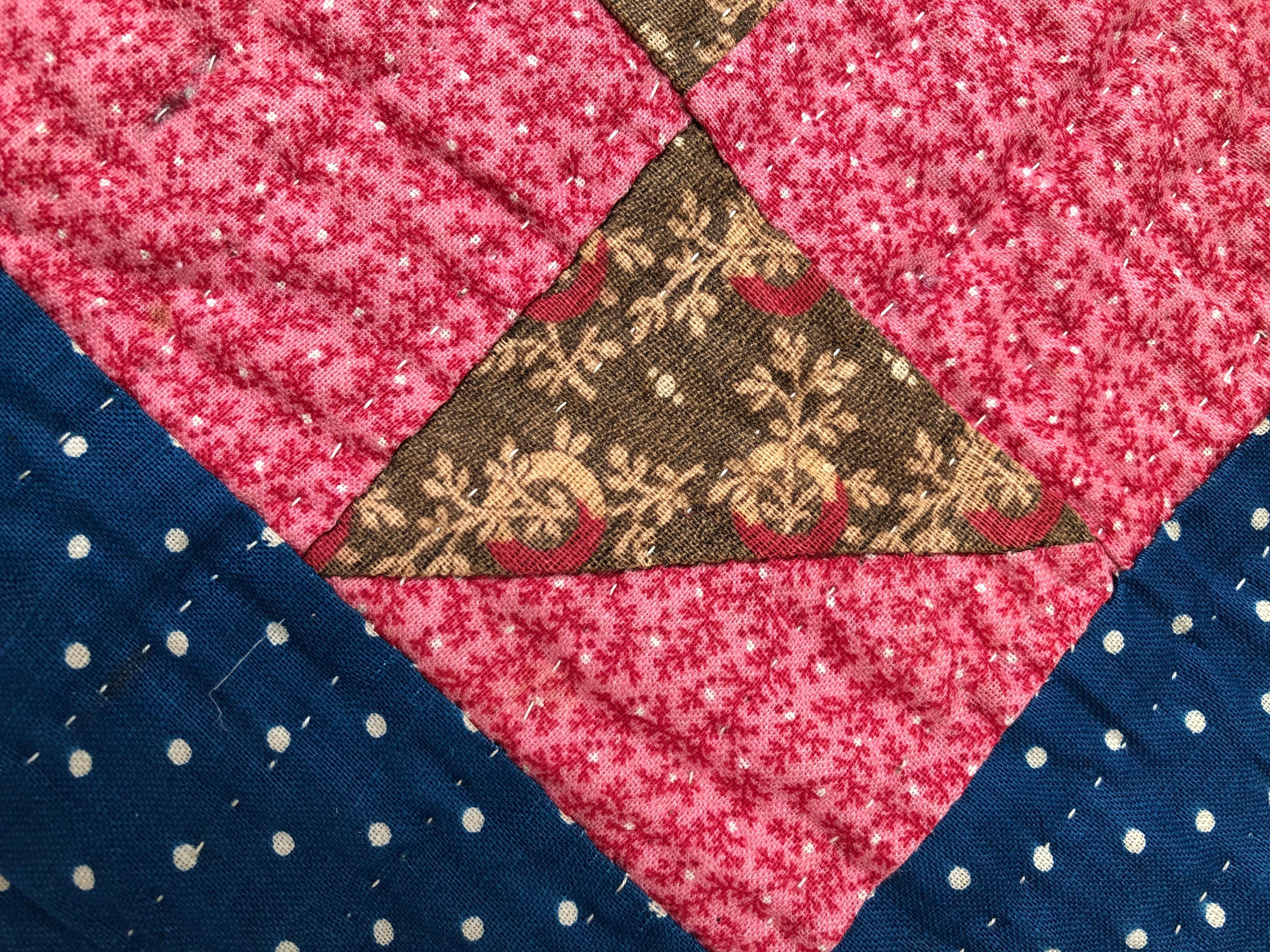 Antique Handmade Patchwork Quilt in Blue, White and Pink, USA, 1880s In Good Condition In Copenhagen K, DK
