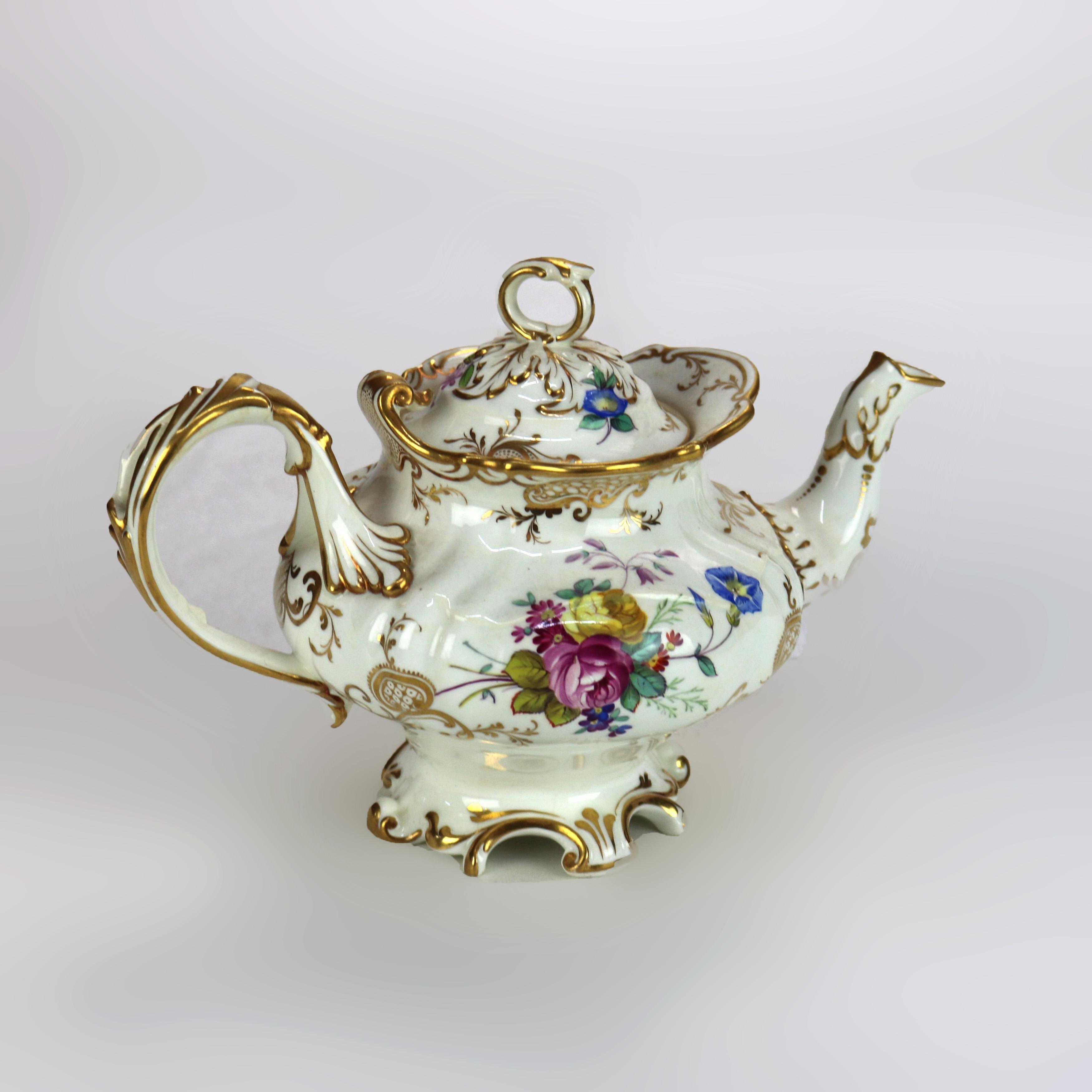 Porcelaine Théière ancienne en porcelaine peinte à la main et dorée C1890 en vente