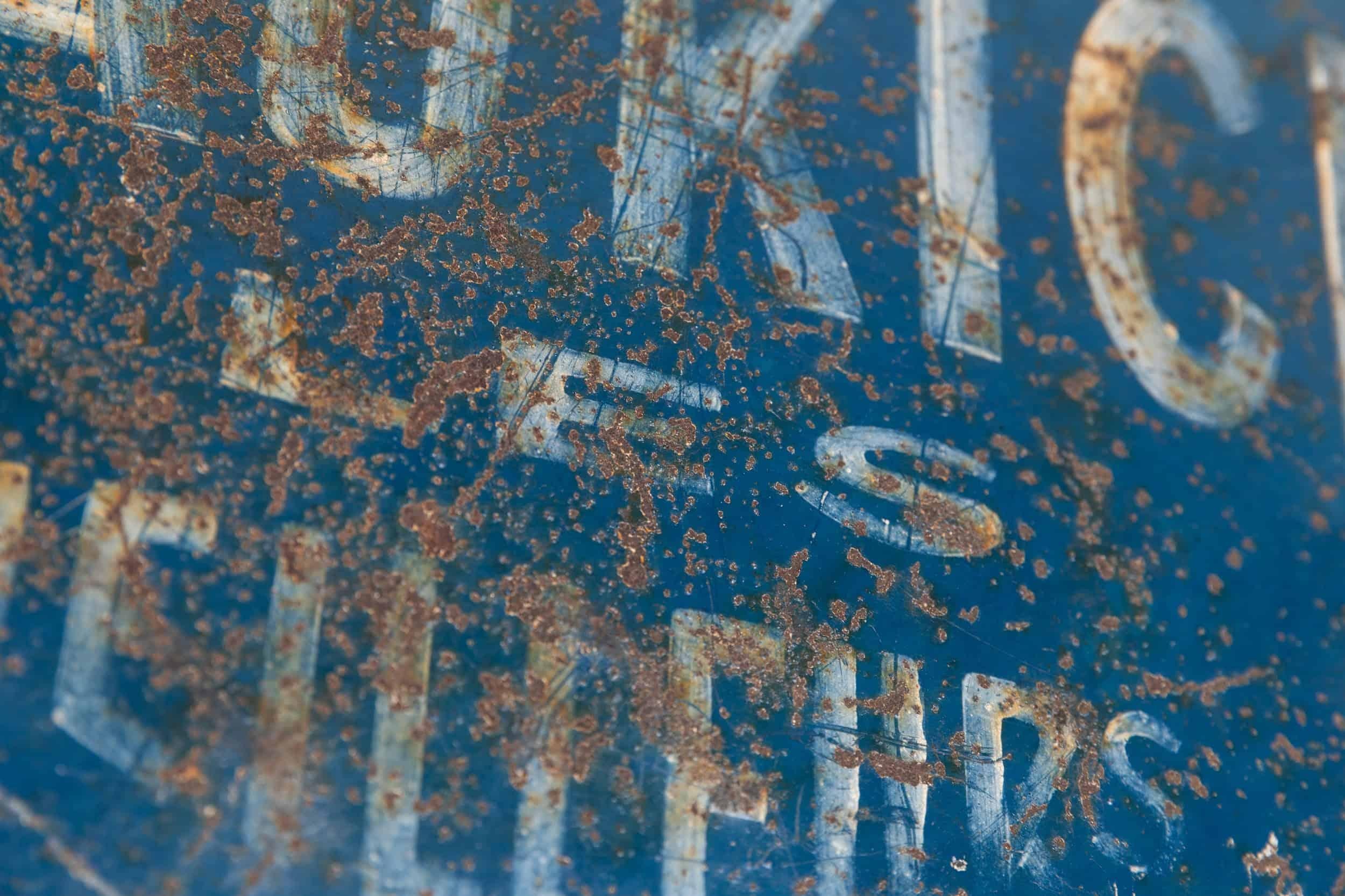 Antikes handbemaltes doppelseitiges französisches Cafe-Wandschild. ca. 1920 (Mitte des 20. Jahrhunderts) im Angebot