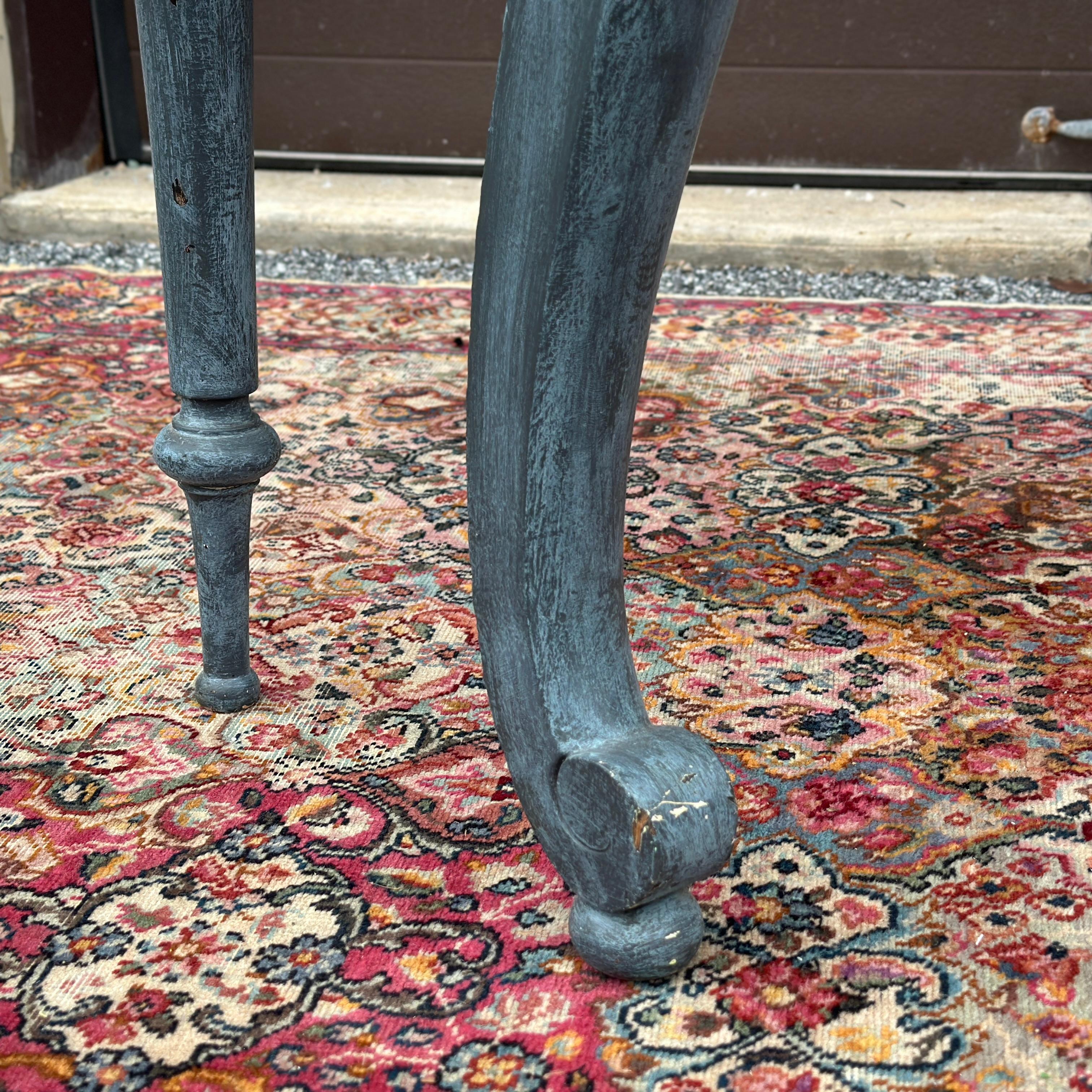 Table console française ancienne peinte à la main Bon état - En vente à West Chester, PA