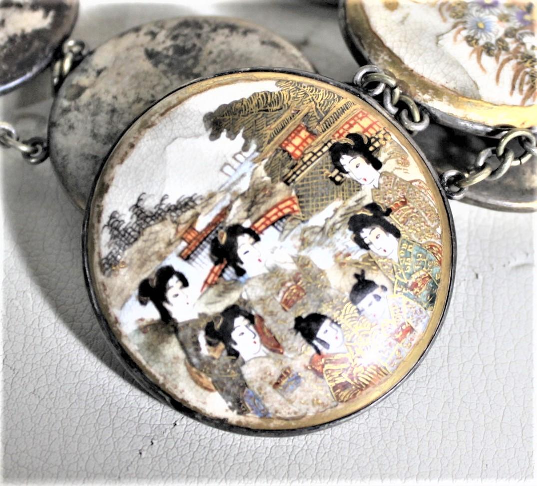Antiker handbemalter japanischer Satsuma- und Silber-Damengürtel aus Porzellan  im Angebot 1