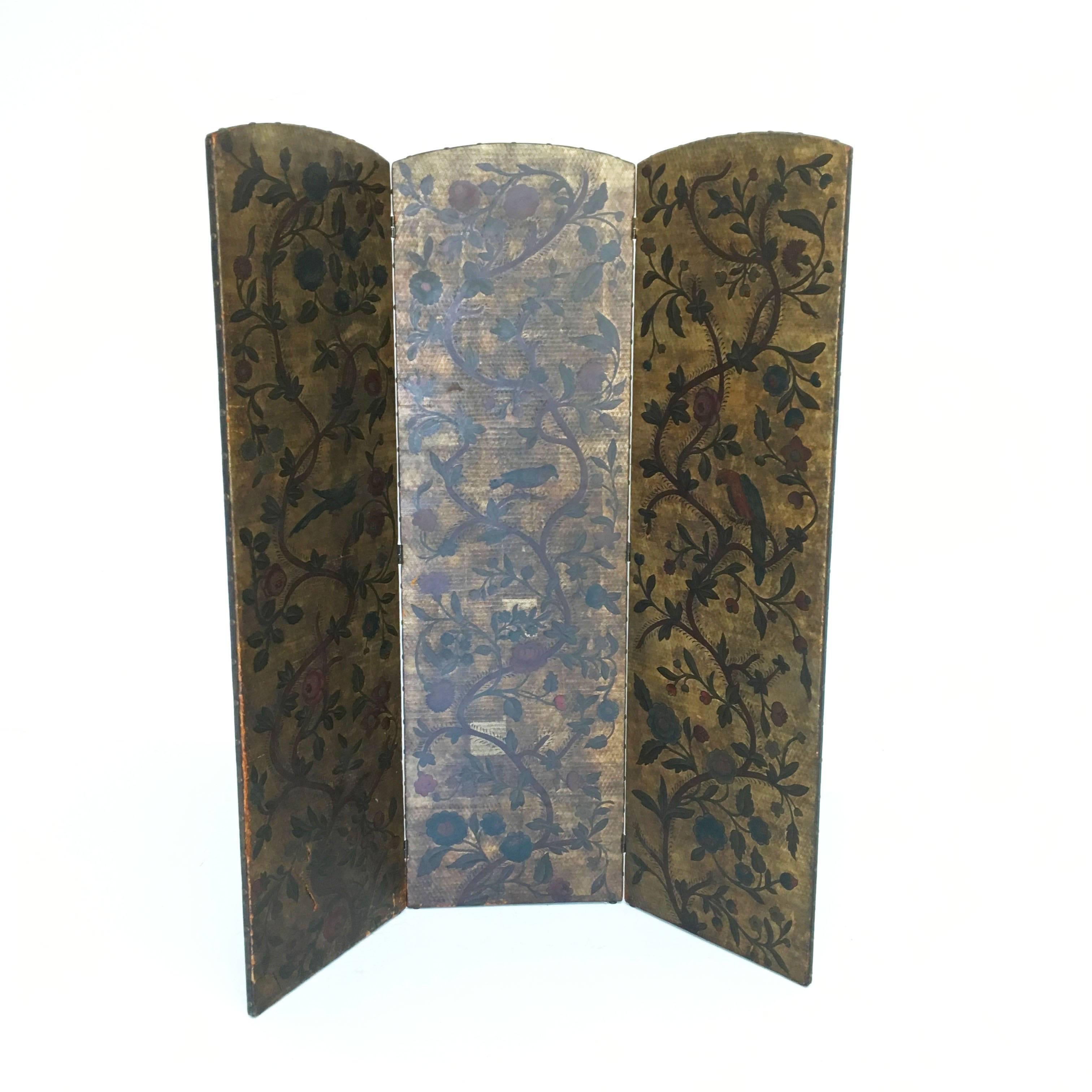 Antique Hand-Painted Leather Tri-Fold Screen In Good Condition For Sale In New Hyde Park, NY