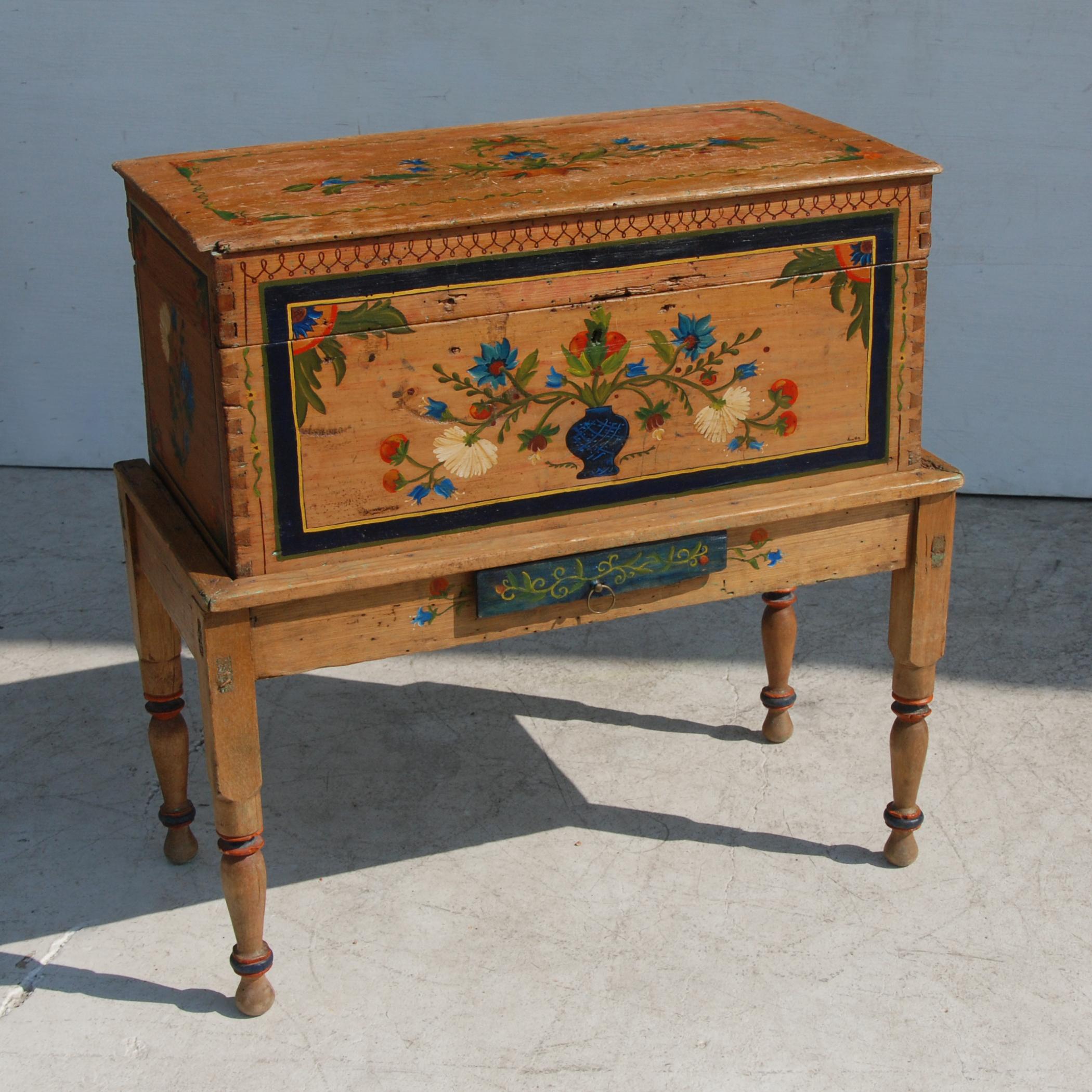 Antique, Hand Painted Mexican Wedding or Hope Chest on Stand In Good Condition In Pasadena, TX